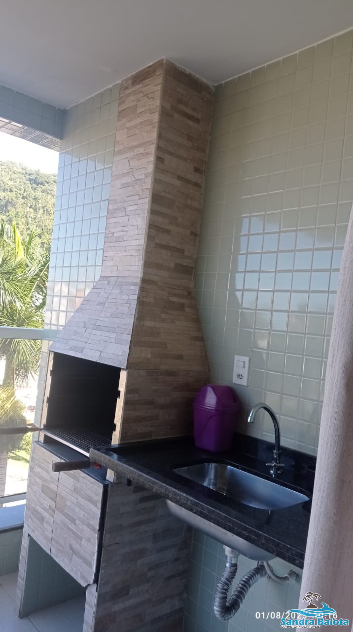 Apartamento à 200 metros da Praia Grande/Ubatuba