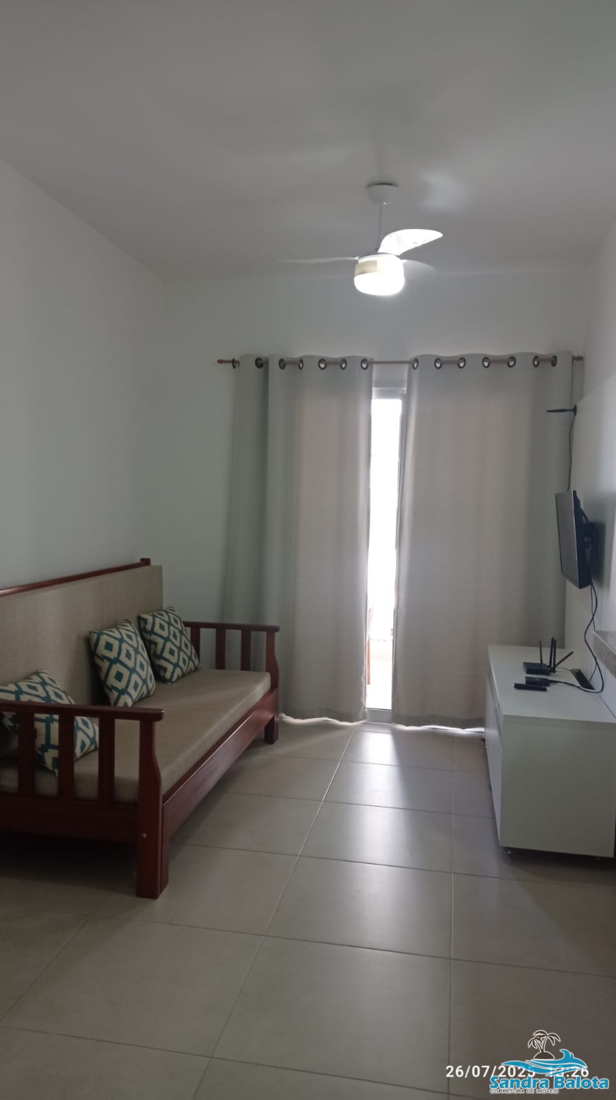 Apartamento de 2 dormitórios na Praia Grande a 400 metros da praia/Ubatuba