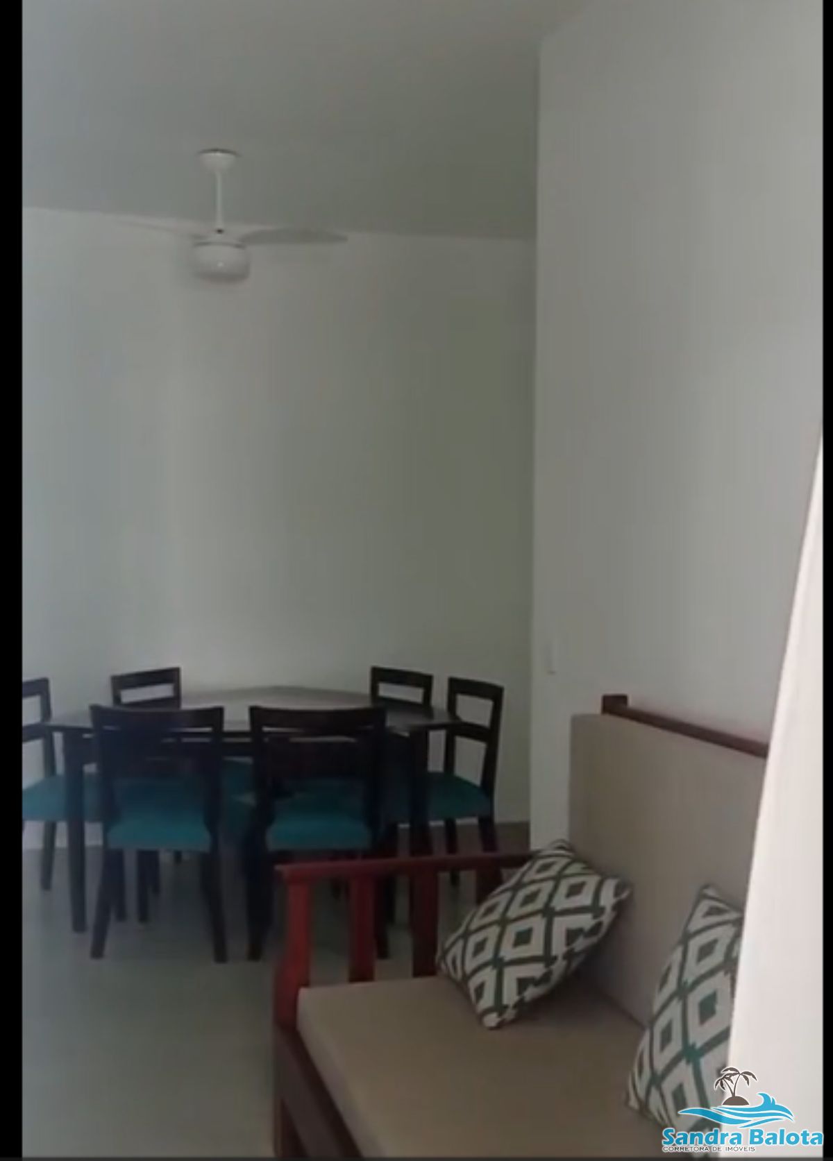 Apartamento de 2 Dormitórios Na Praia Grande a 400 Metros da Praiaubatuba