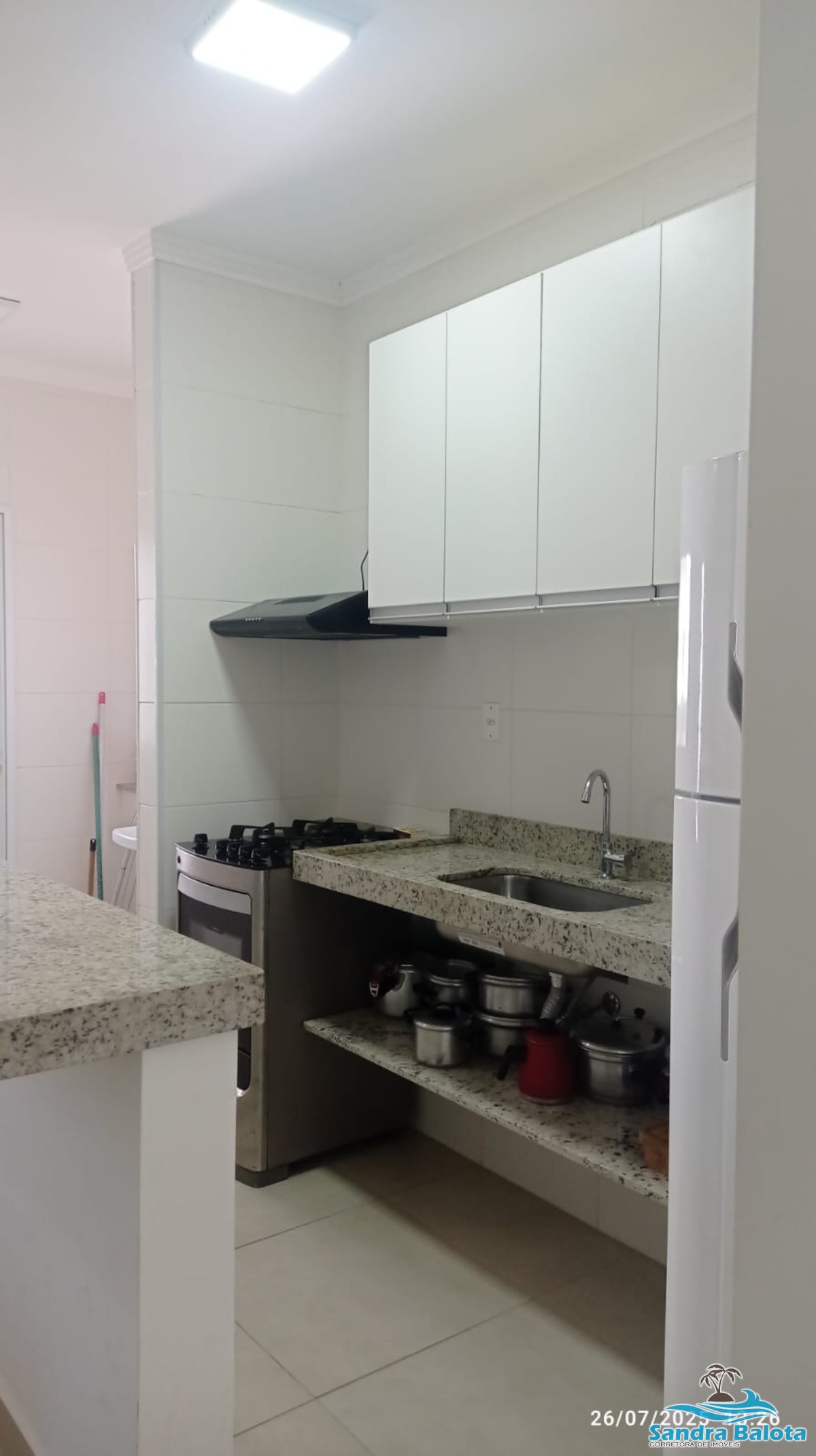 Apartamento de 2 dormitórios na Praia Grande a 400 metros da praia/Ubatuba