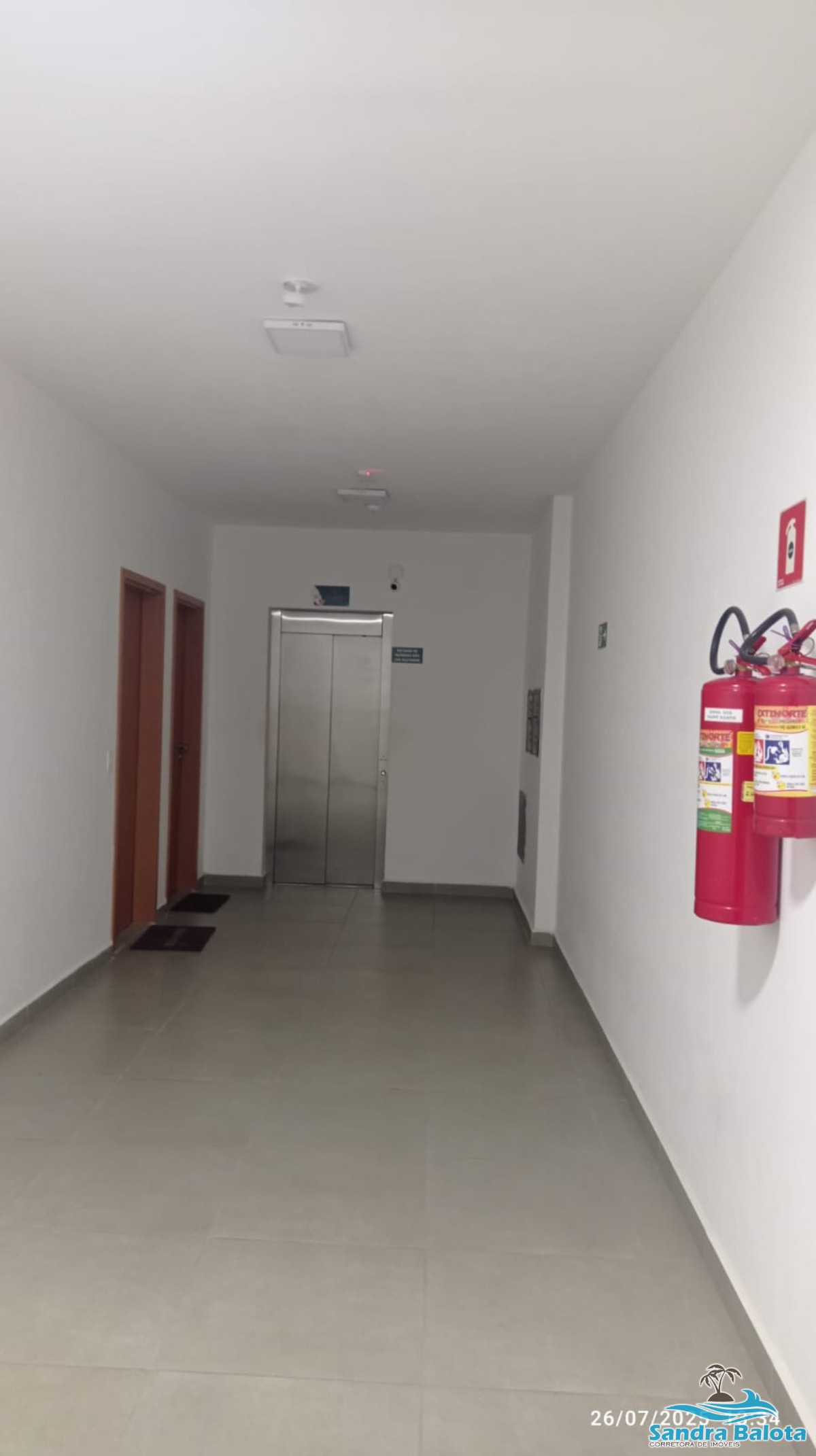 Apartamento de 2 dormitórios na Praia Grande a 400 metros da praia/Ubatuba