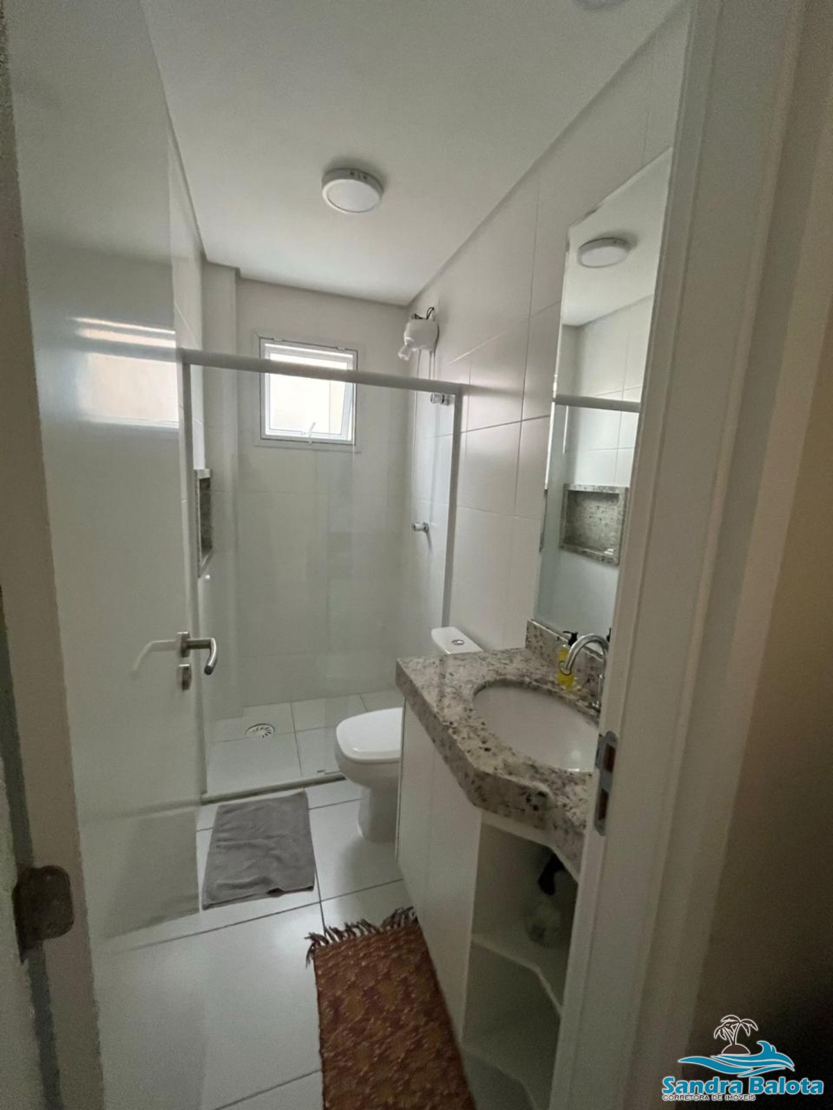 Apartamento de 2 dormitórios na Praia Grande a 400 metros da praia/Ubatuba