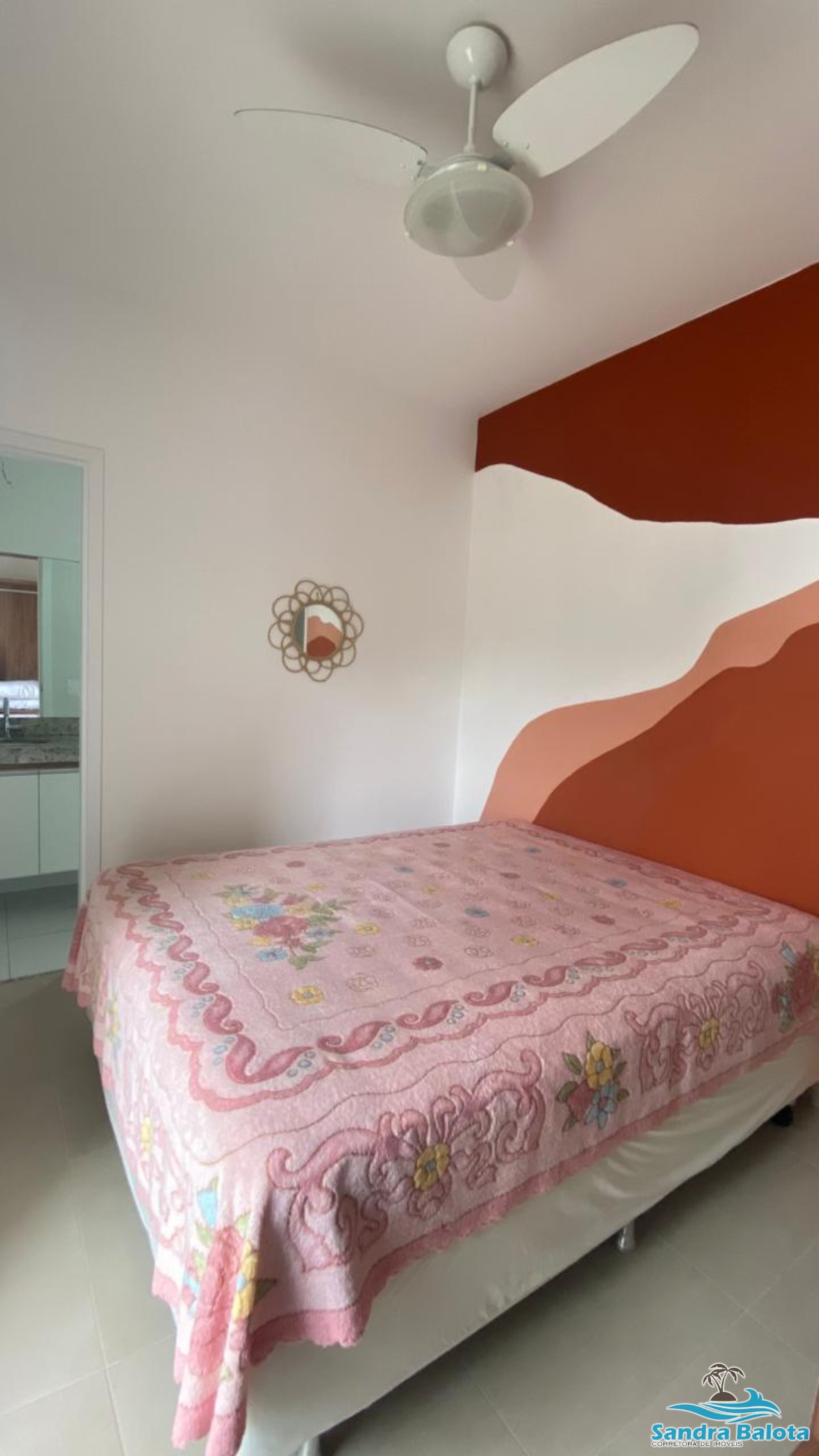 Apartamento de 2 dormitórios na Praia Grande a 400 metros da praia/Ubatuba