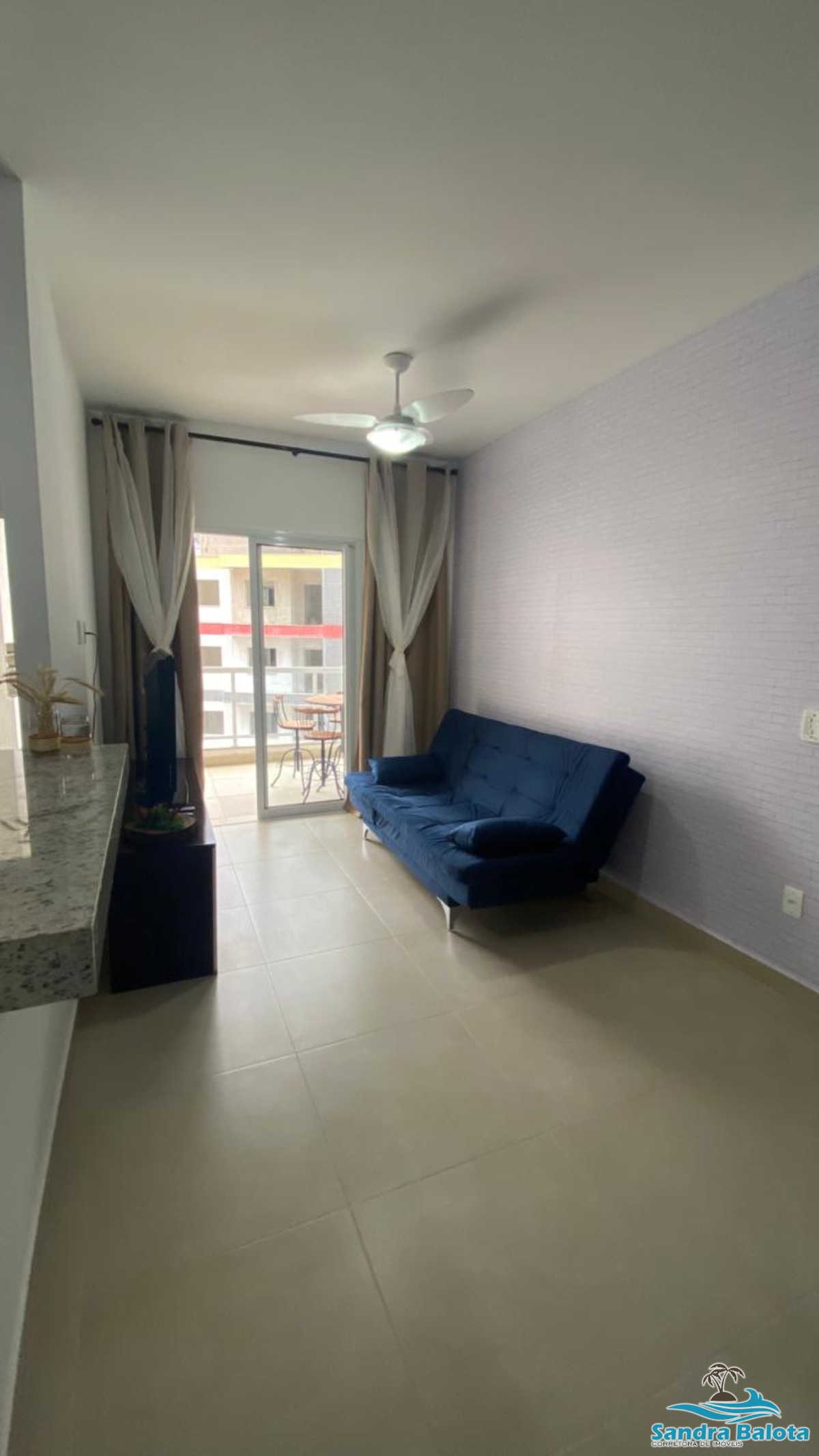 Apartamento de 2 dormitórios na Praia Grande a 400 metros da praia/Ubatuba
