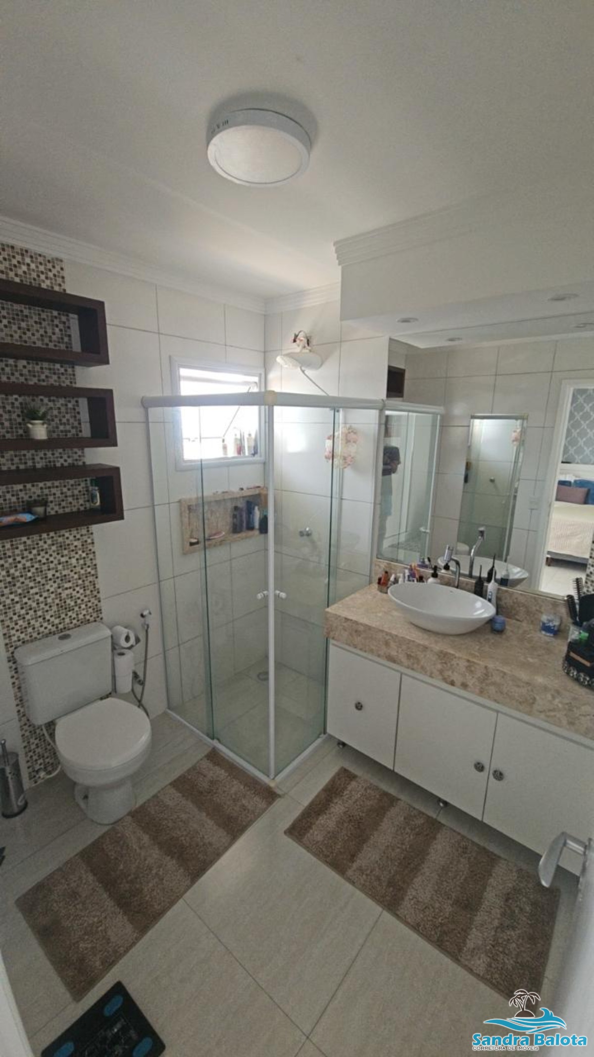 Excelente apartamento de 3 dormitórios no Barra da Itaguá/Barra da Lagoa