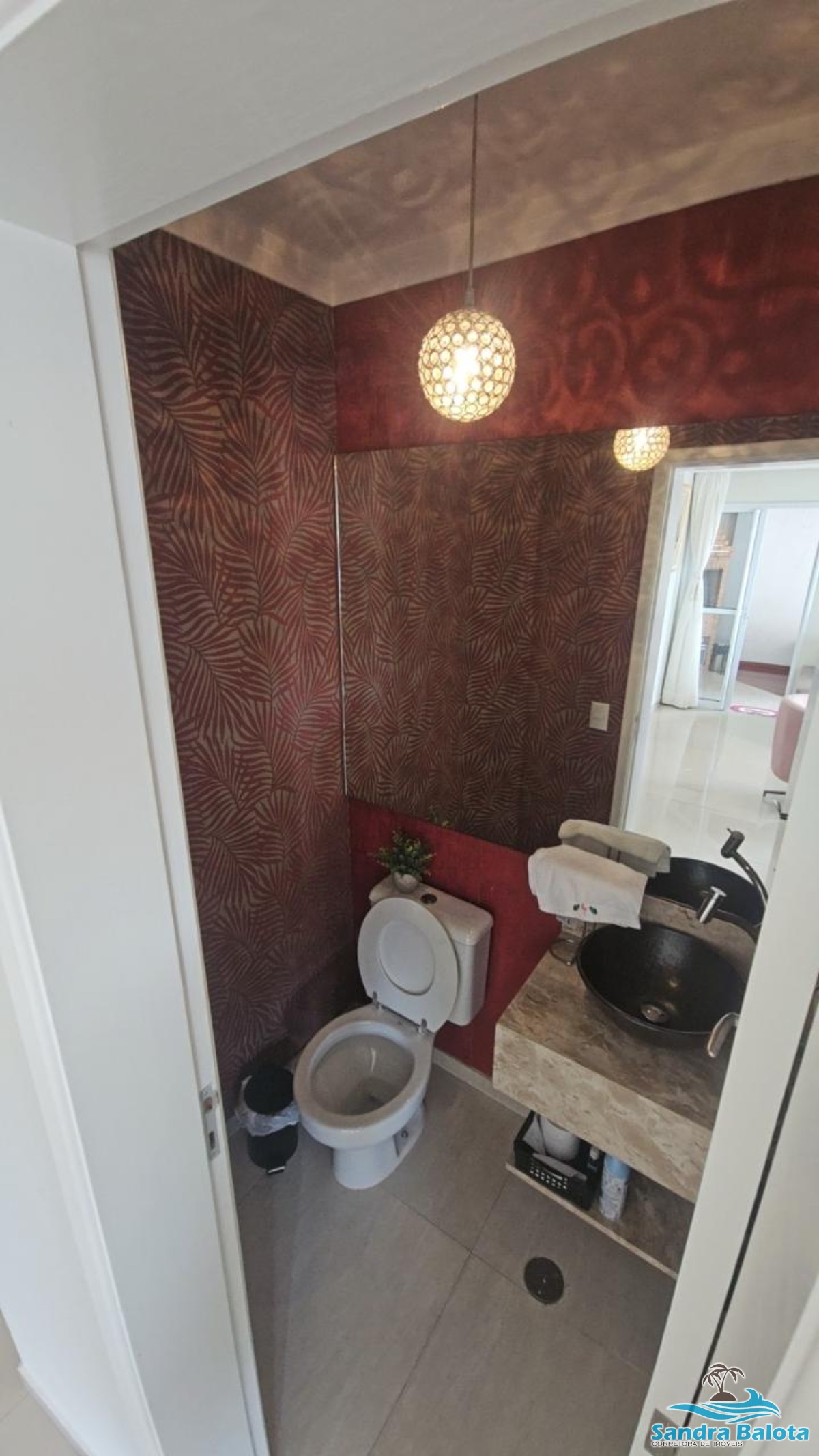 Excelente apartamento de 3 dormitórios no Barra da Itaguá/Barra da Lagoa