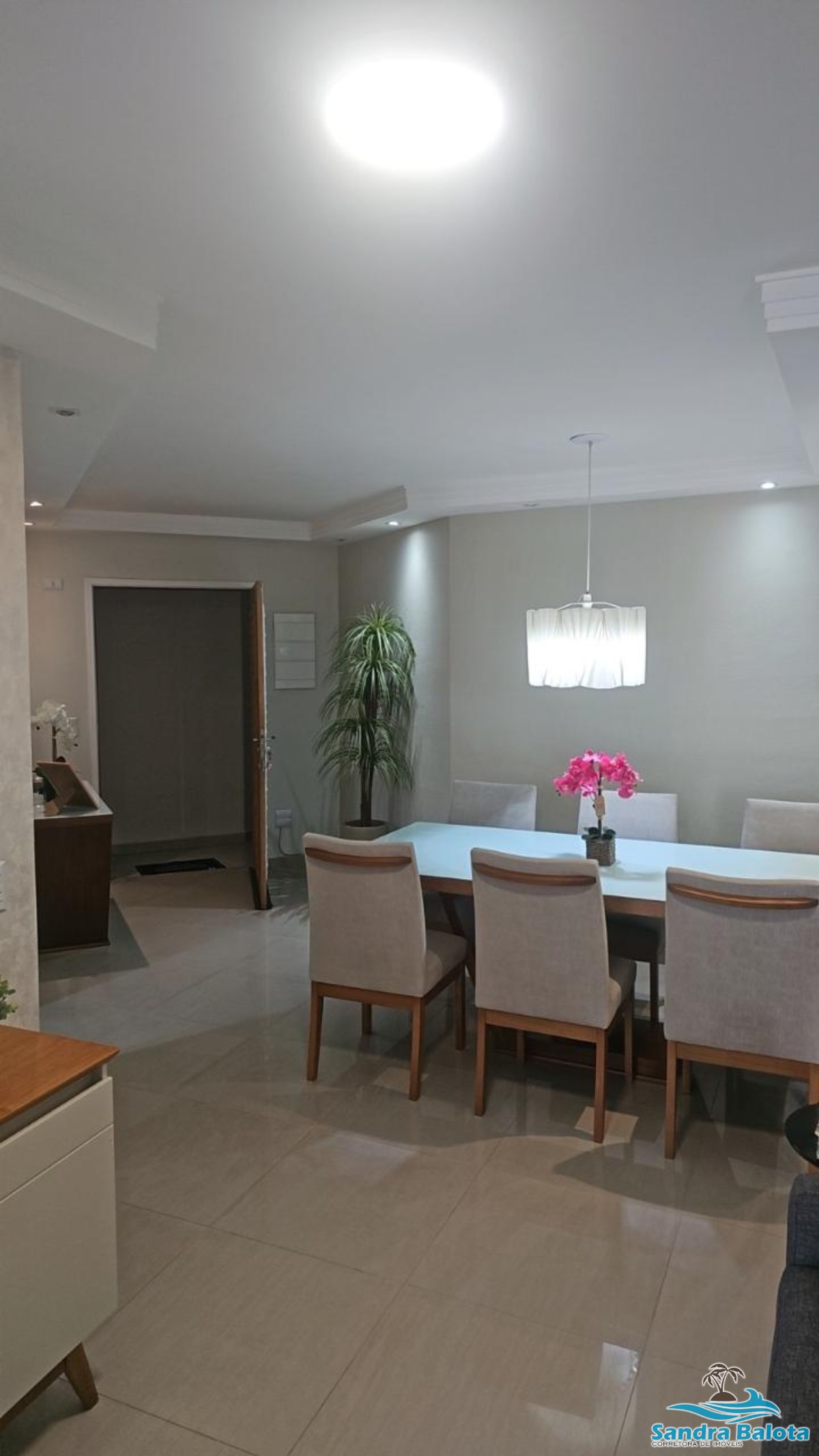 Excelente apartamento de 3 dormitórios no Barra da Itaguá/Barra da Lagoa