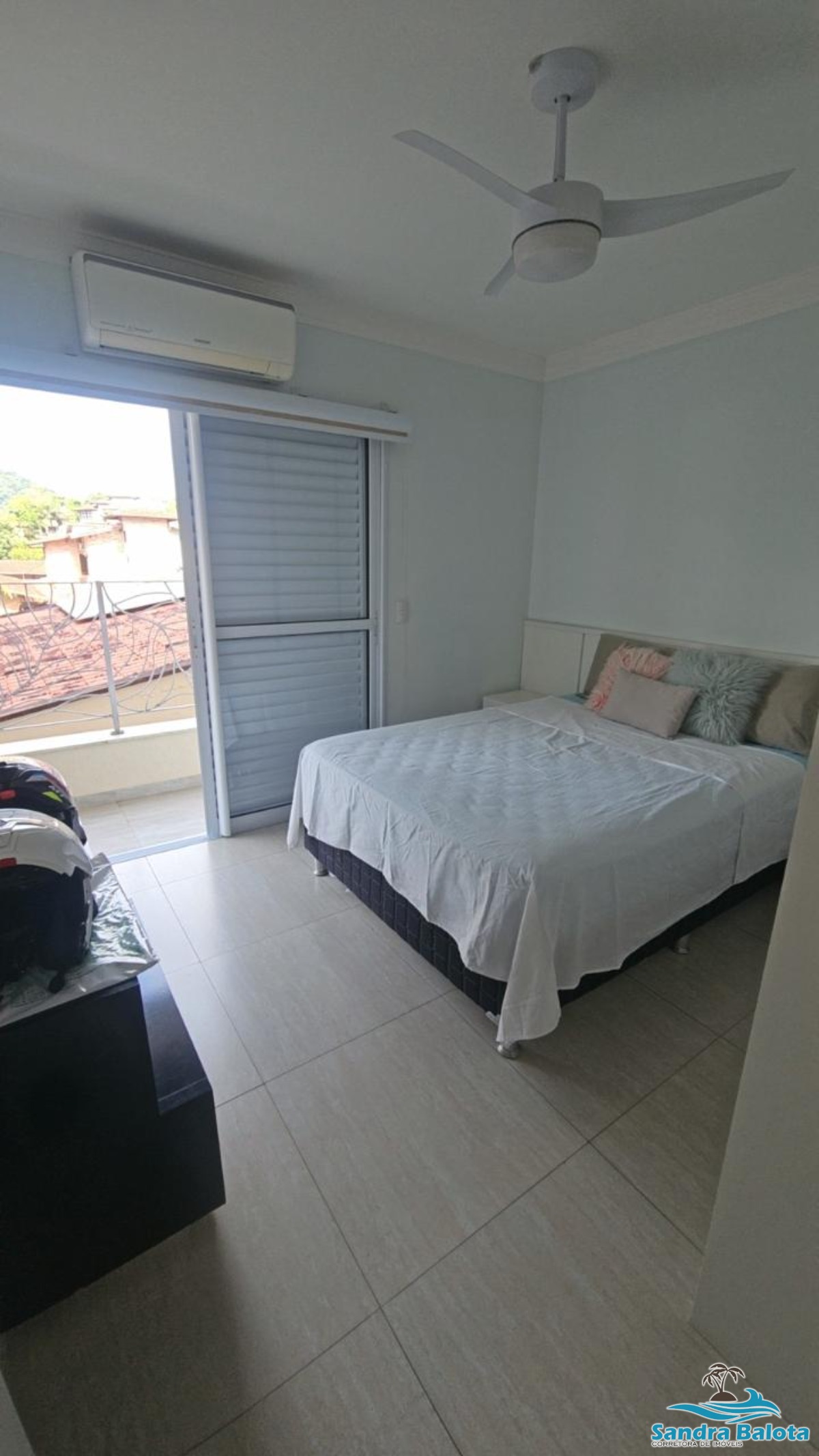 Excelente apartamento de 3 dormitórios no Barra da Itaguá/Barra da Lagoa