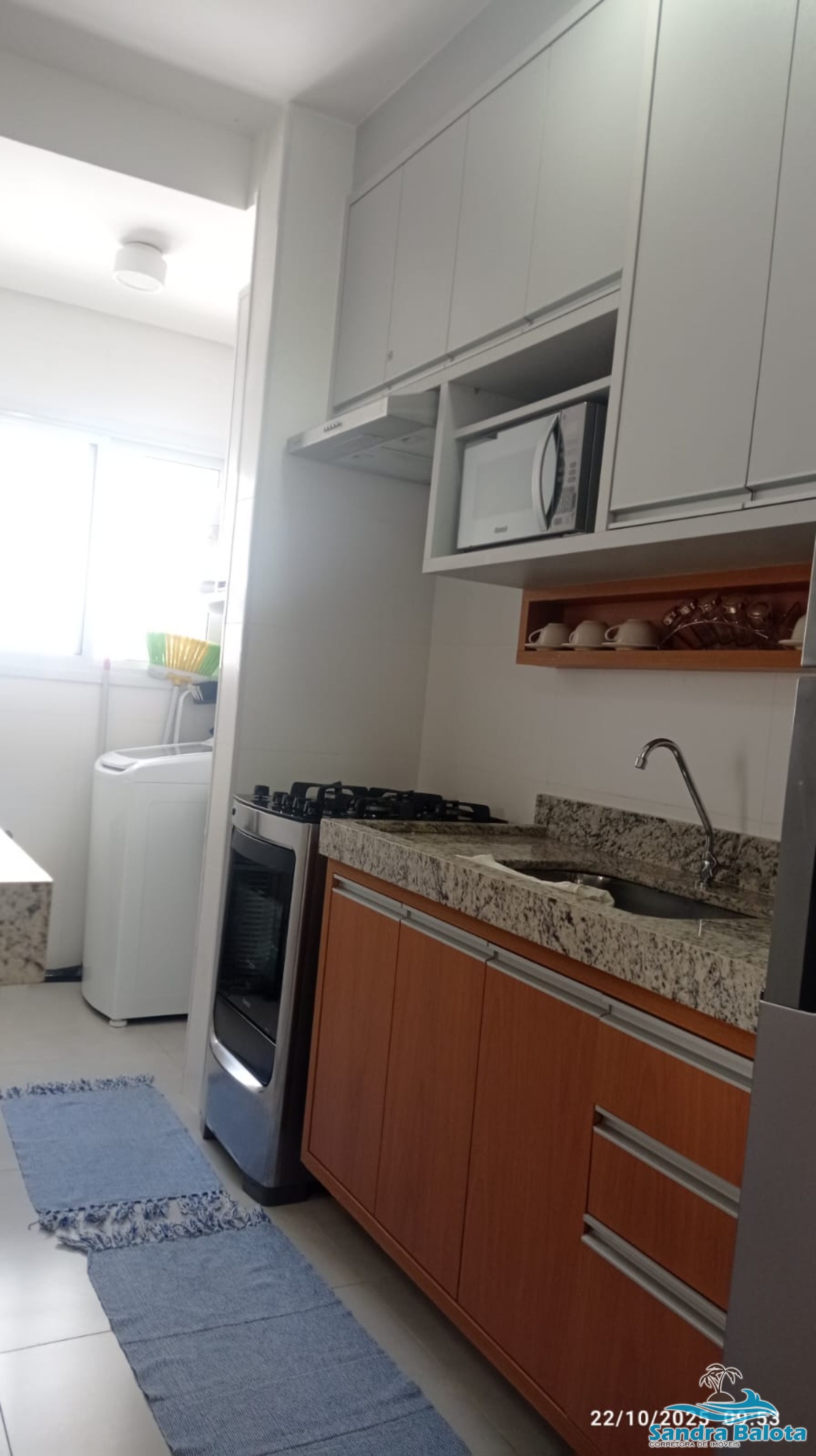 Apartamento novo de 2 dormitórios à 400 metros da praia