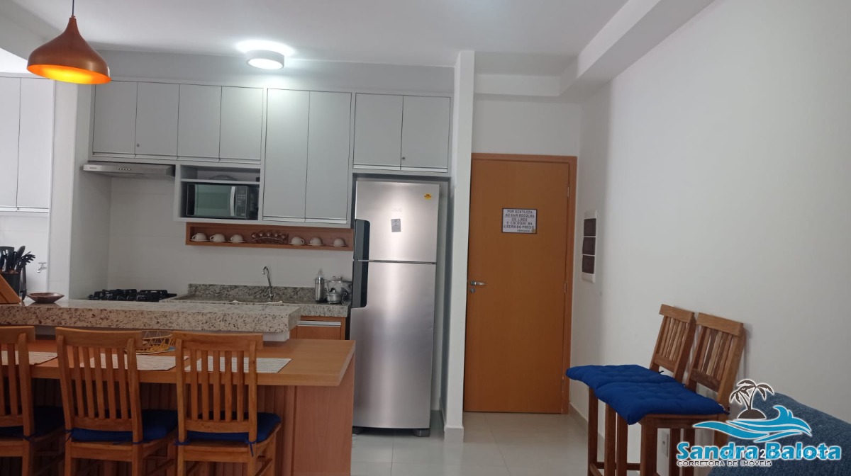 Apartamento novo de 2 dormitórios à 400 metros da praia