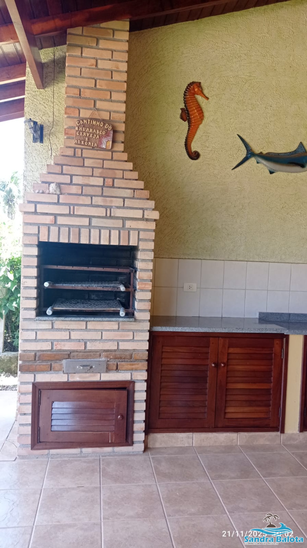 Casa em condomínio fechado com 3 dormitórios sendo 1 suíte/Horto -Ubatuba