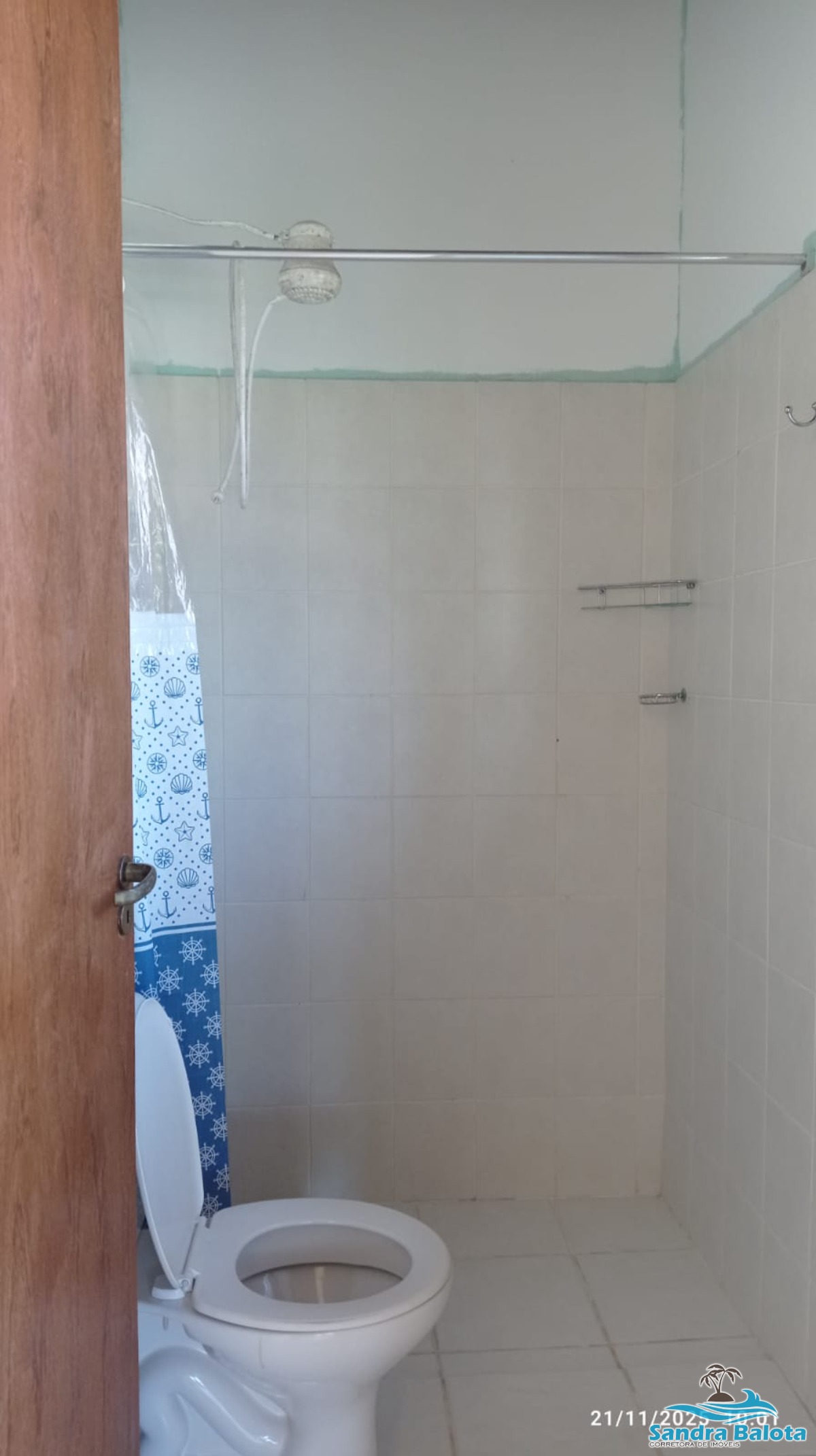 Casa em condomínio fechado com 3 dormitórios sendo 1 suíte/Horto -Ubatuba