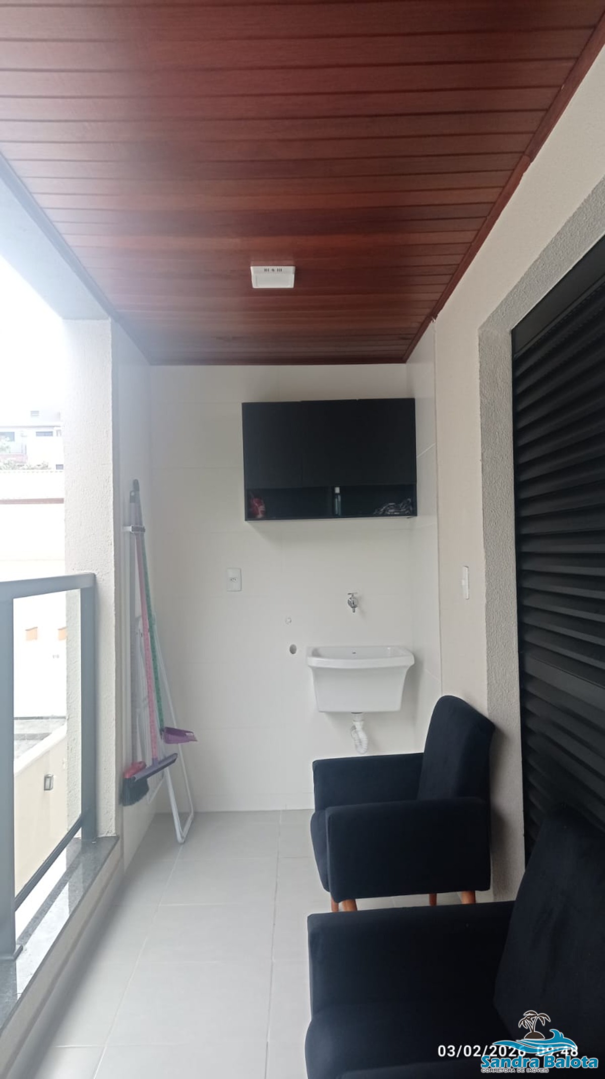 Apartamento com 1 dormitório de 41m²/ toninhas