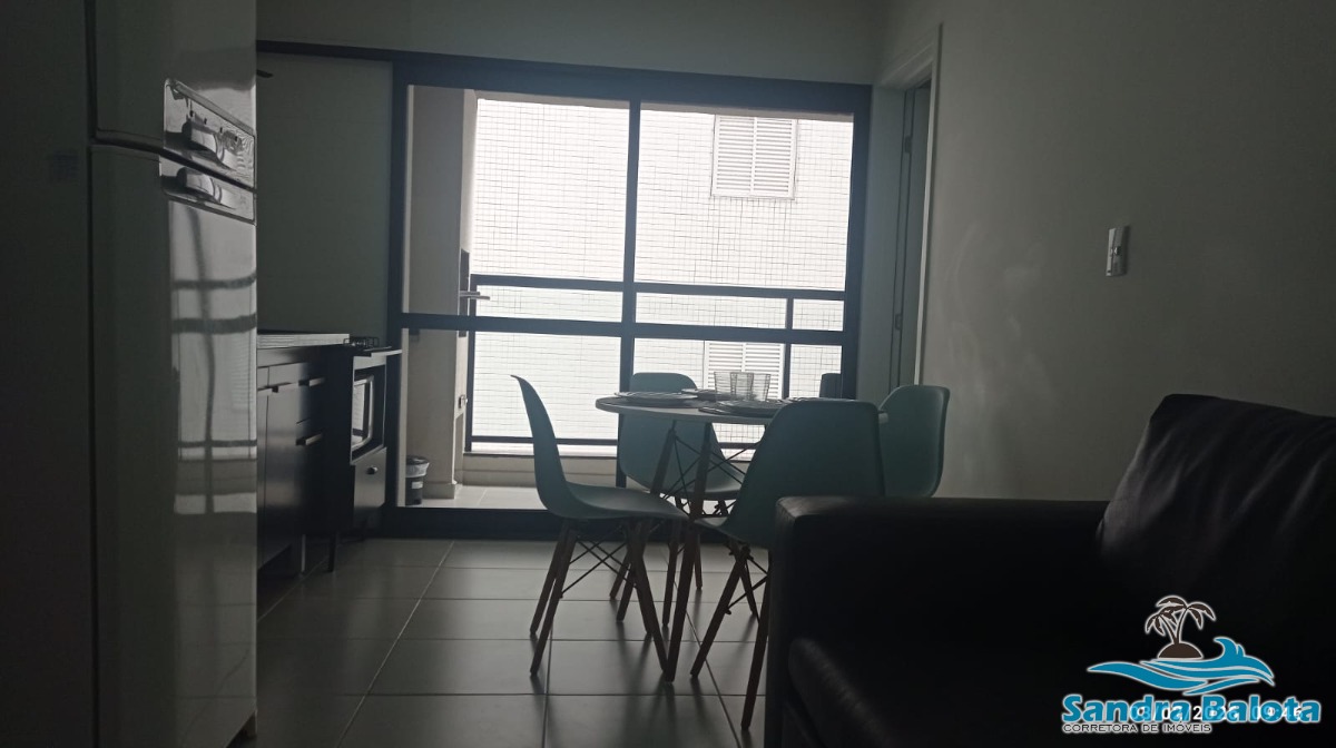 Apartamento com 1 dormitório de 41m²/ toninhas