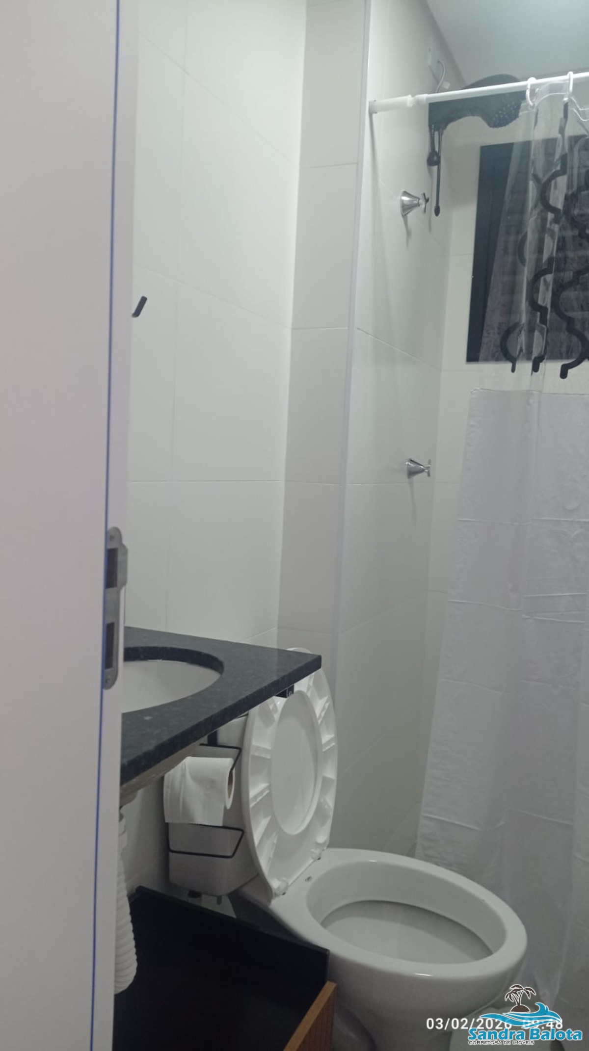 Apartamento com 1 dormitório de 41m²/ toninhas