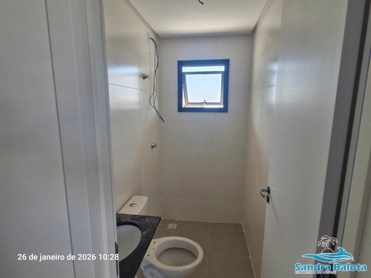 Cobertura de 95m² com 2 suítes/ Toninhas-Novo