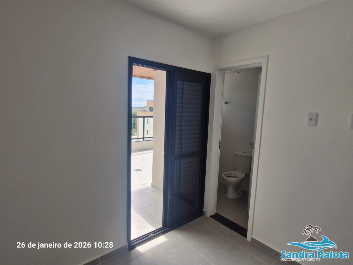 Cobertura de 95m² com 2 suítes/ Toninhas-Novo