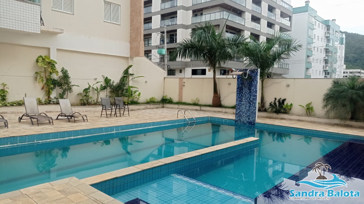 Apartamento a 100 metros da praia com 2 dormitórios de 71m²