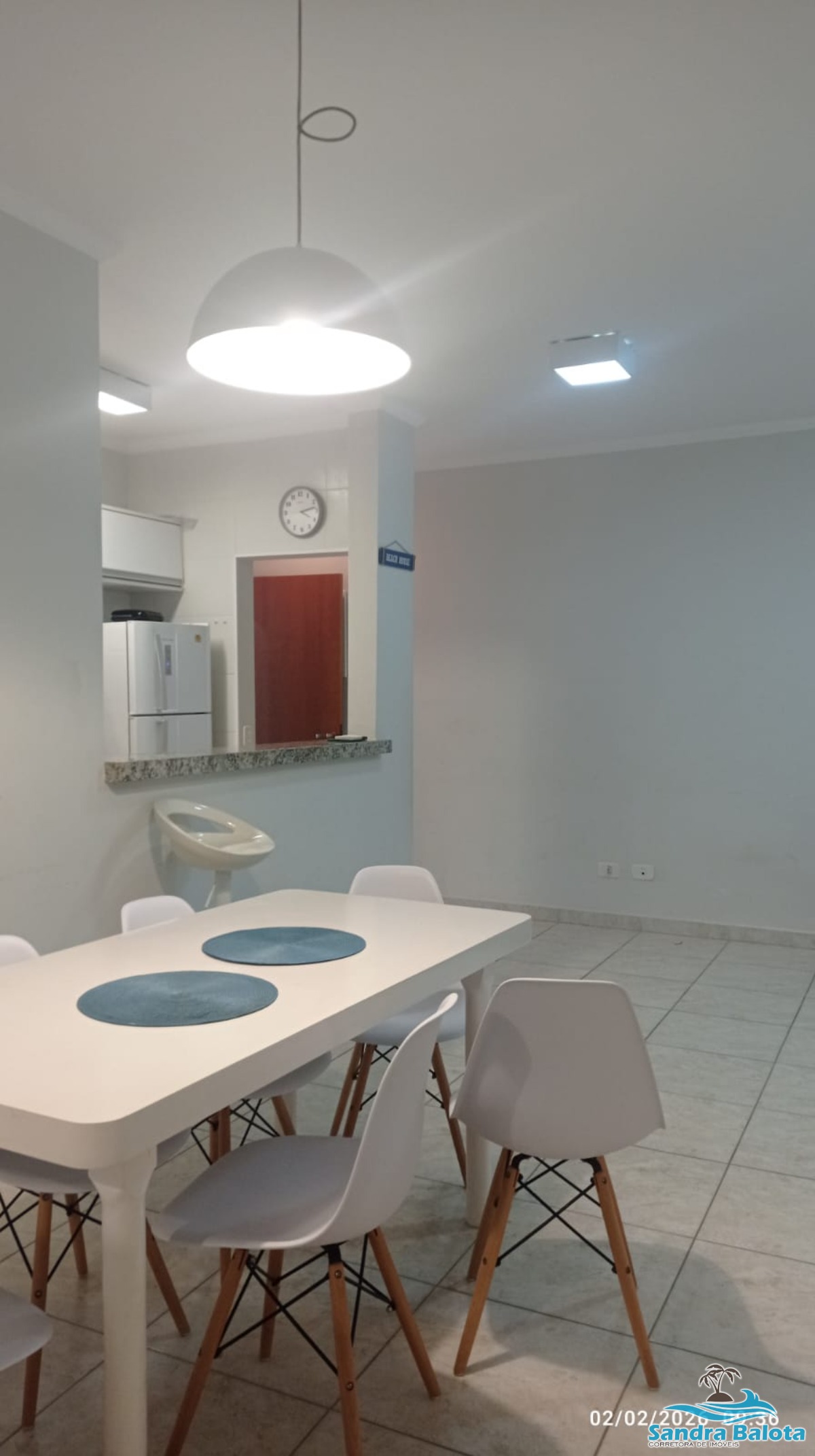 Apartamento a 100 metros da praia com 2 dormitórios de 71m²