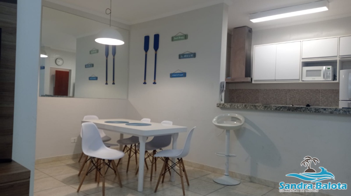 Apartamento a 100 metros da praia com 2 dormitórios de 71m²