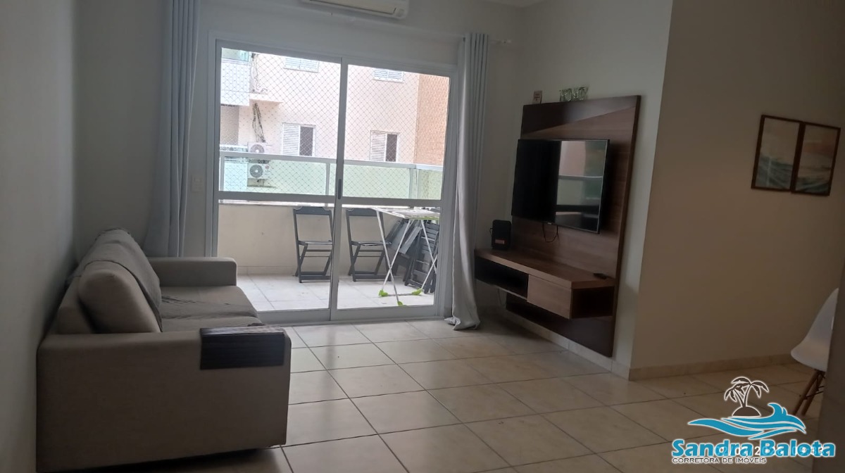 Apartamento a 100 Metros da Praia com 2 Dormitórios de 71m²