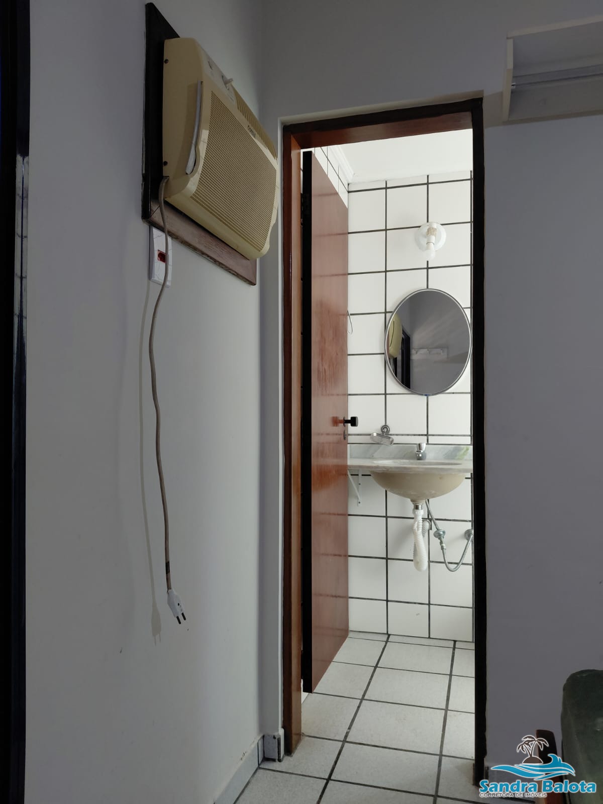 Apartamento a apenas 80 metros da praia Conforto, lazer e excelente localização!