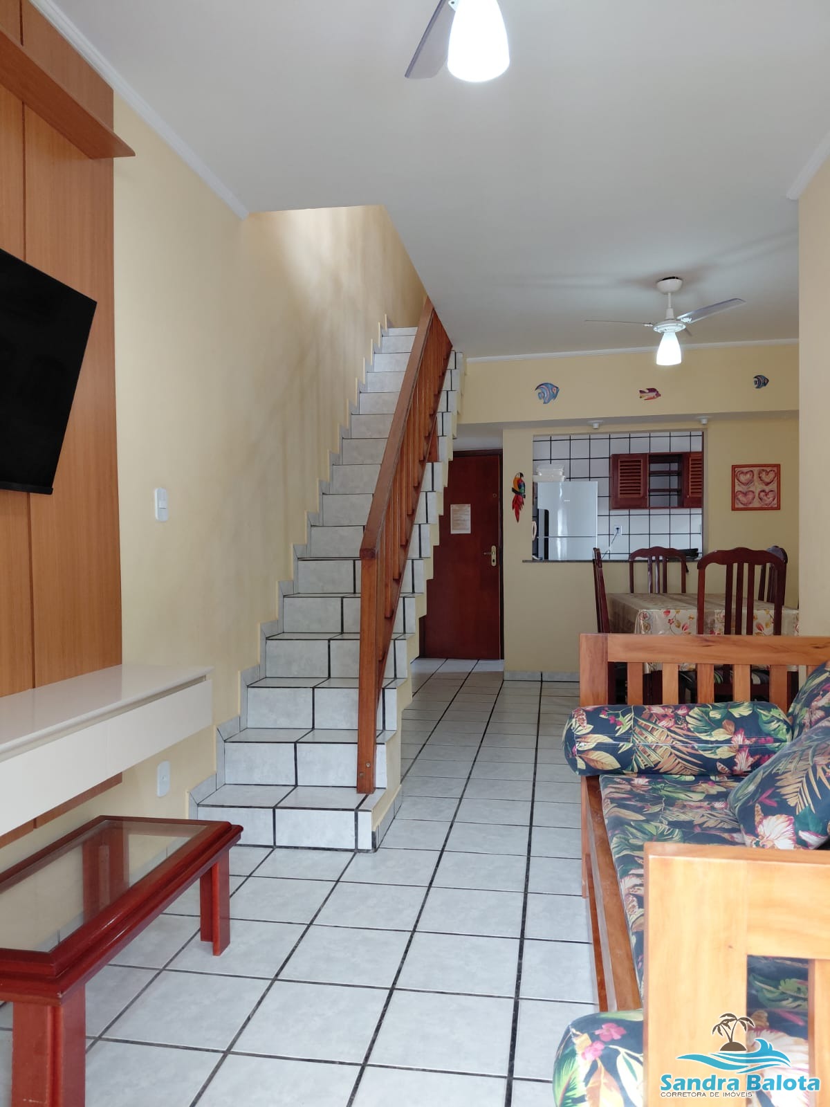 Cobertura Duplex a Apenas 80 Metros da Praia Conforto, Lazer e Excelente Localização!