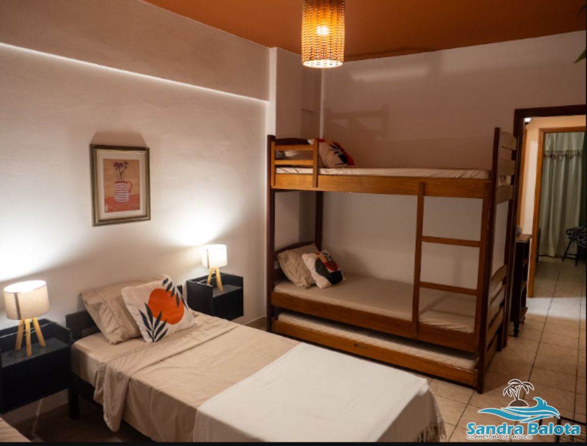 Apartamento de 2 dormitórios a 250 metros da Praia Grande/ Ubatuba