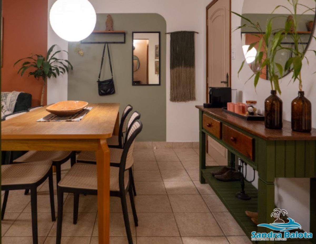 Apartamento de 2 dormitórios a 250 metros da Praia Grande/ Ubatuba