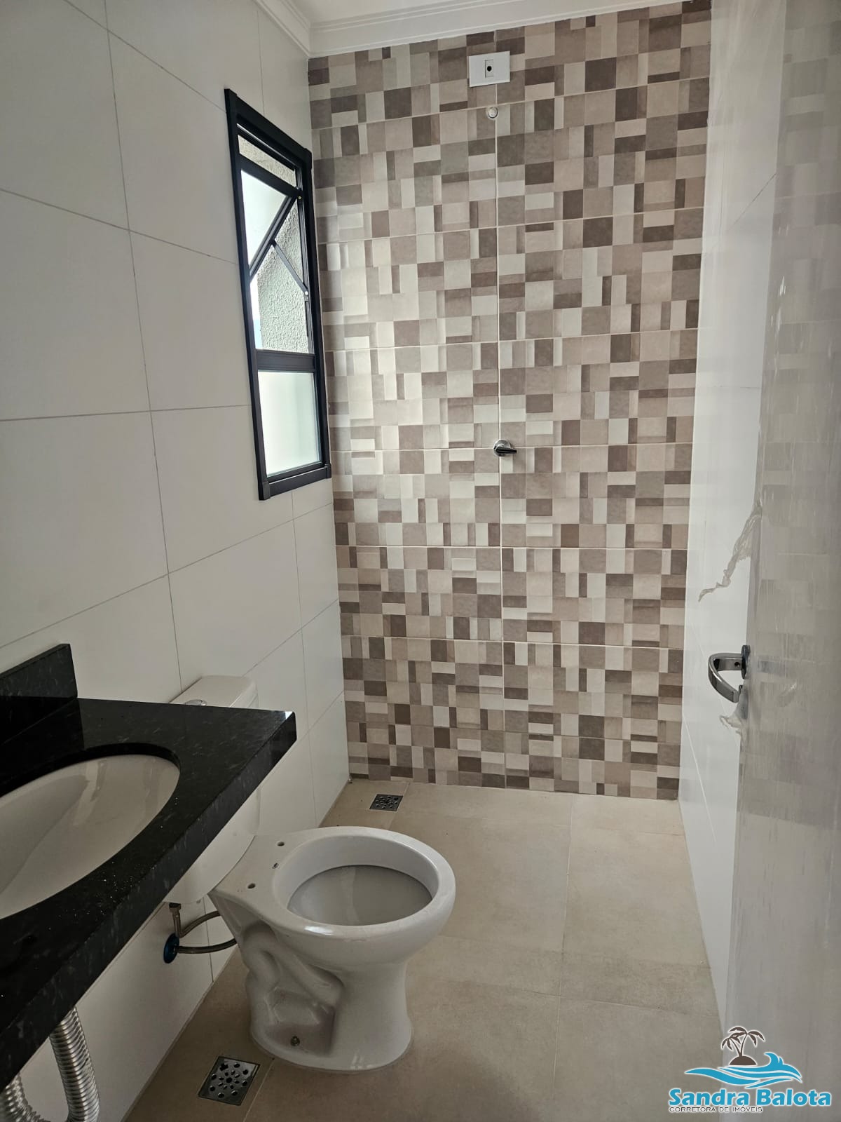 Apartamento com 2 suítes/Itaguá