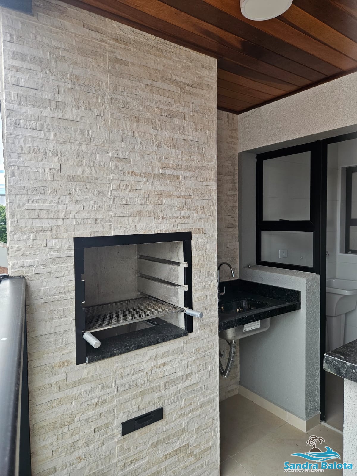 Apartamento com 2 suítes/Itaguá