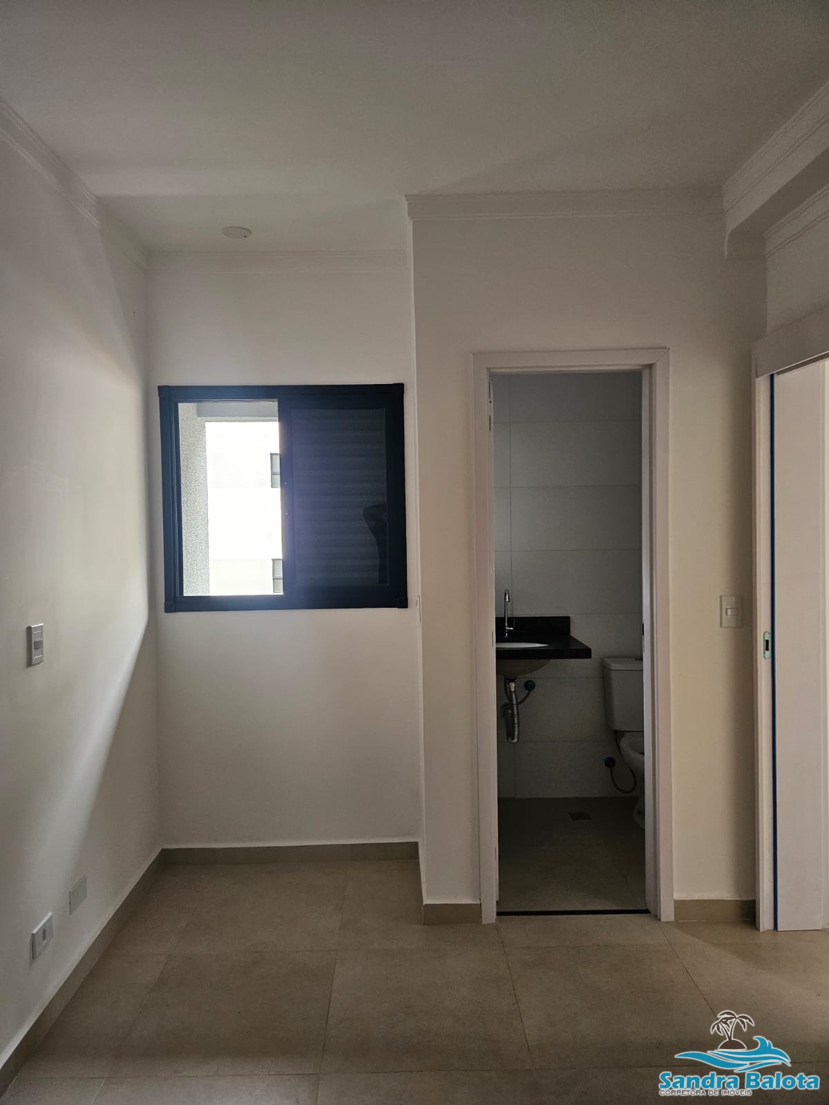 Apartamento com 2 suítes/Itaguá