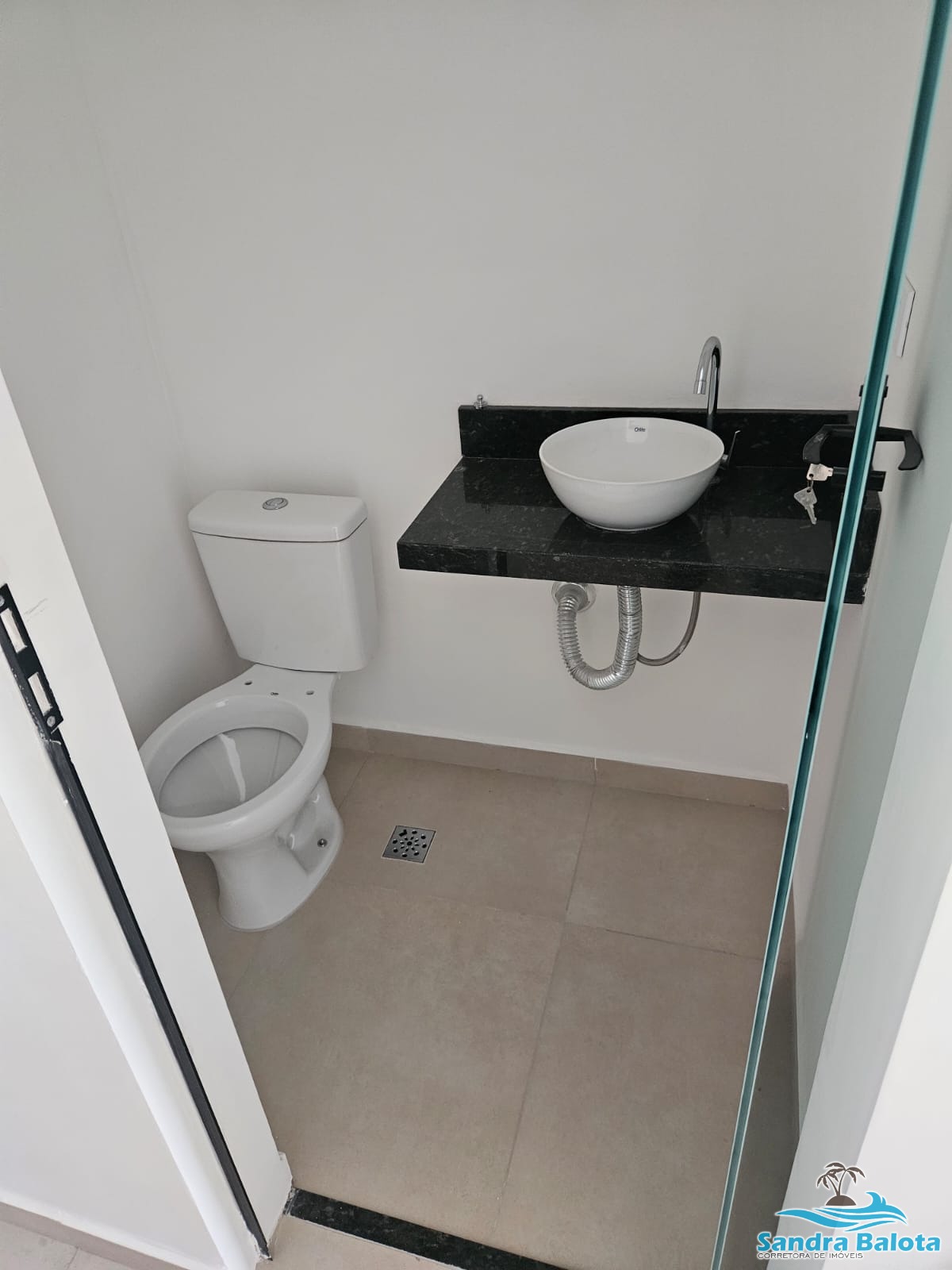 Apartamento com 2 suítes/Itaguá