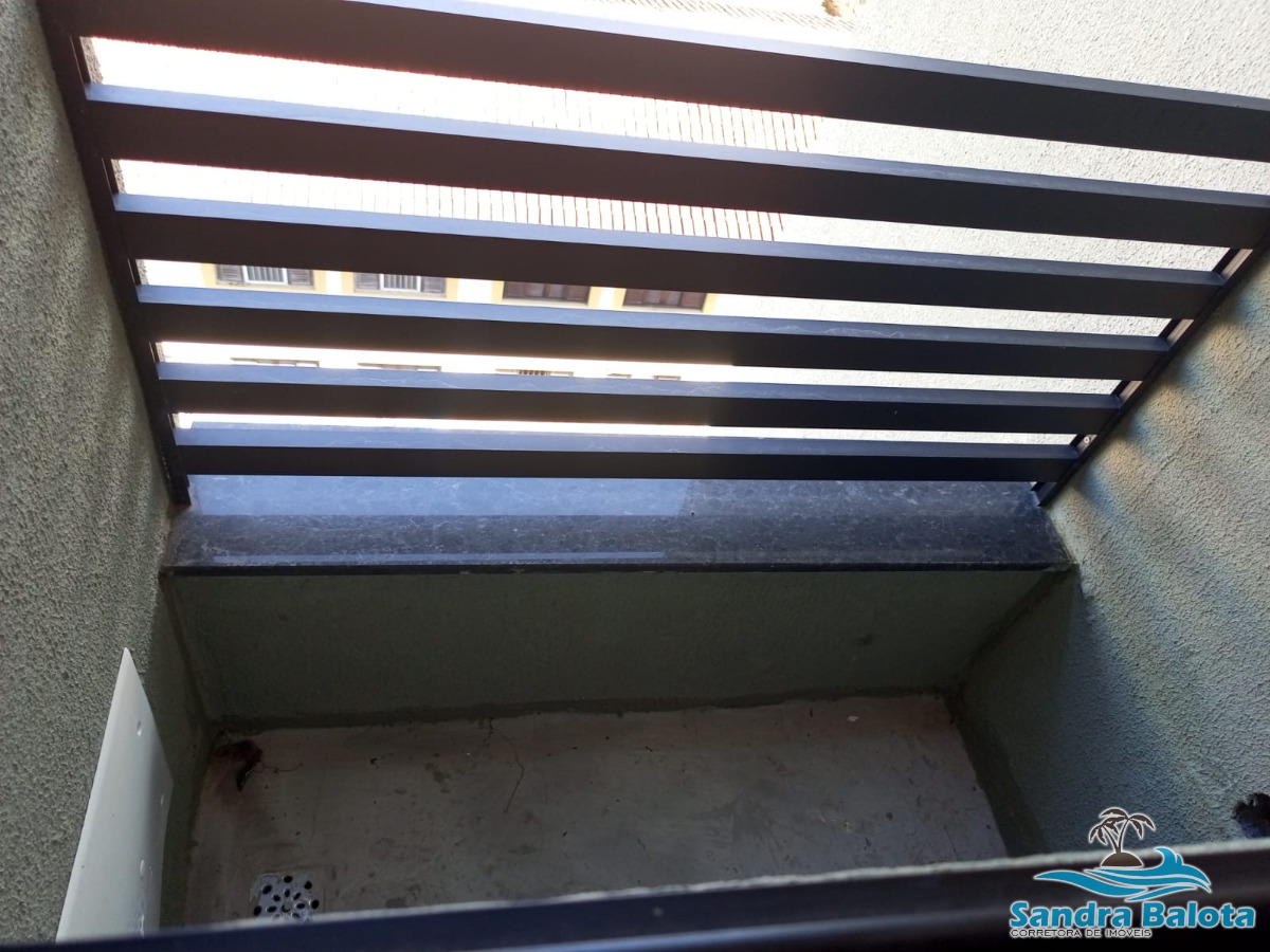 Apartamento com 2 suítes/ 50 metros da orla do Itaguá