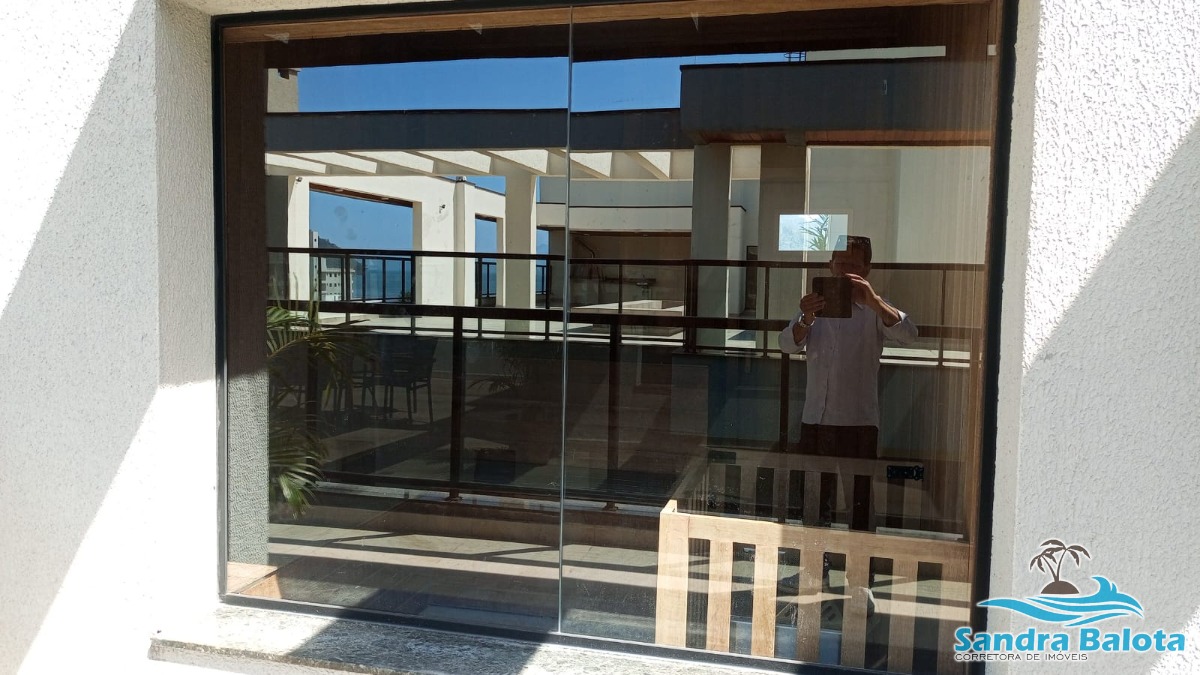 Apartamento com 2 suítes/ 50 metros da orla do Itaguá
