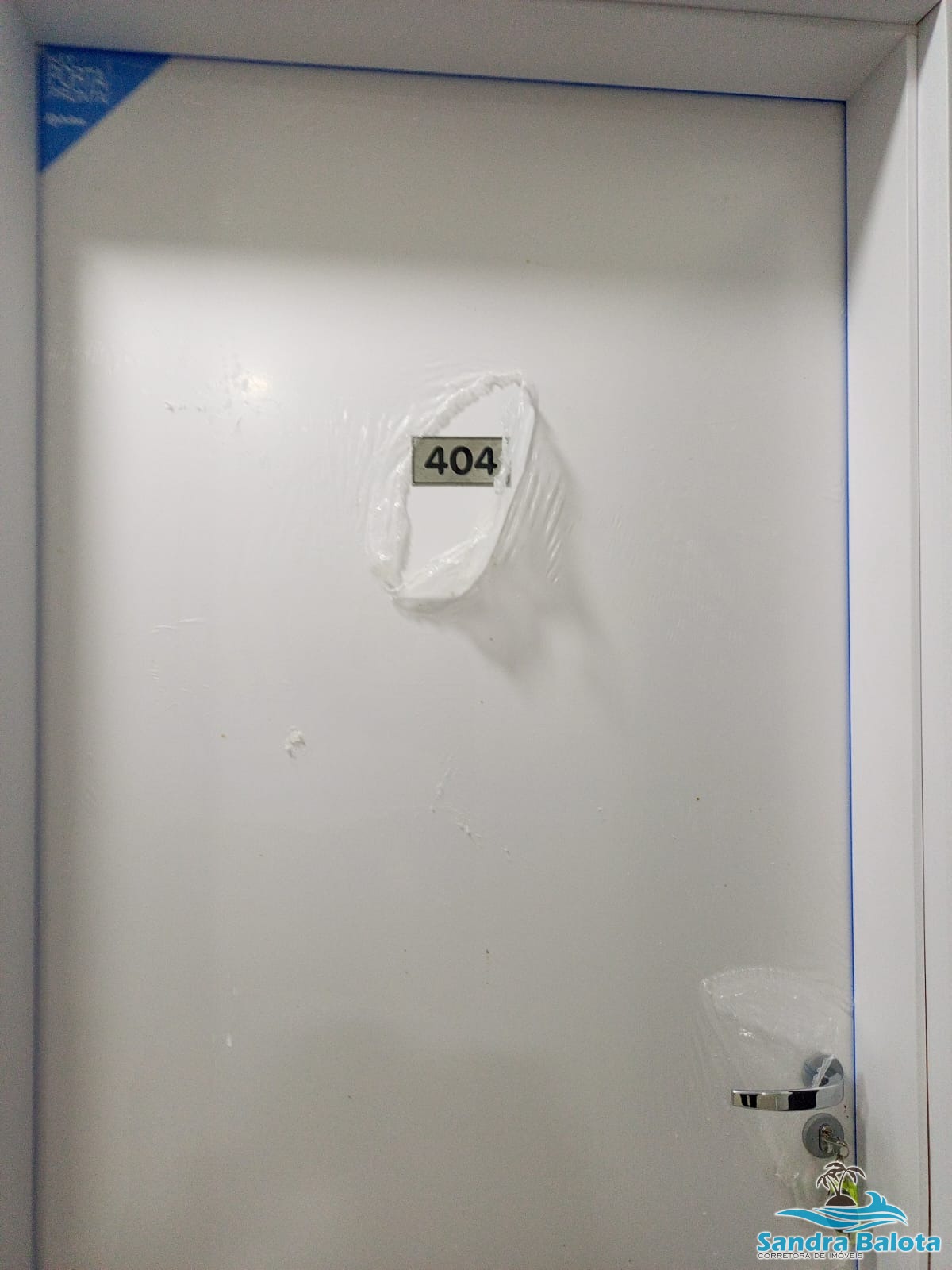 Apartamento com 2 suítes/ 50 metros da orla do Itaguá