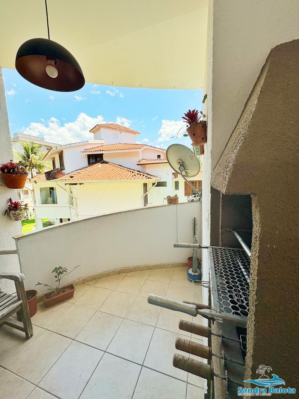 Apartamento com 2 dormitórios sendo 1 suíte/Itaguá