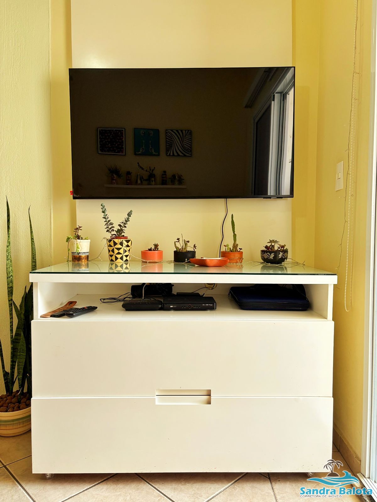 Apartamento com 2 dormitórios sendo 1 suíte/Itaguá