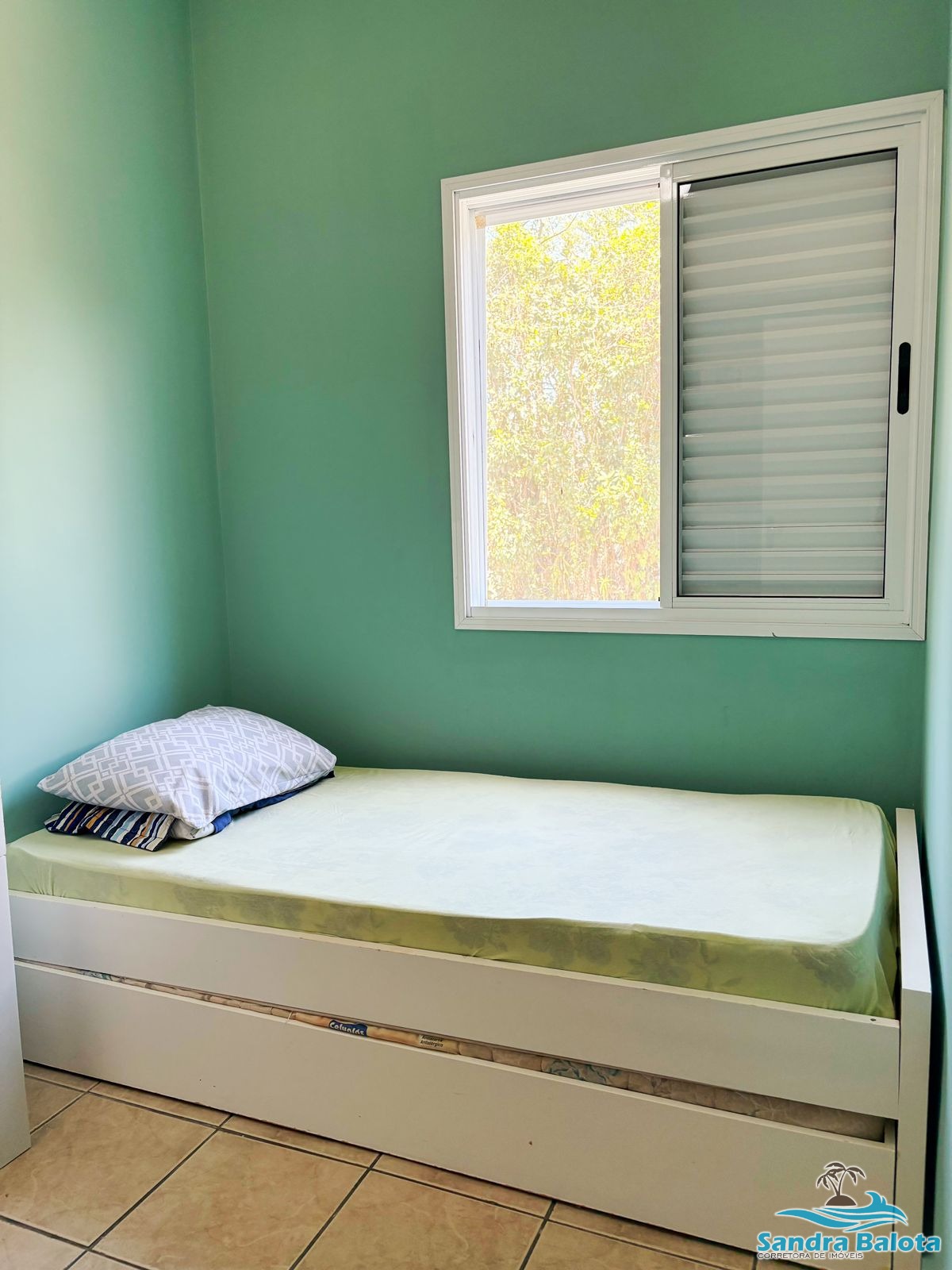 Apartamento com 2 dormitórios sendo 1 suíte/Itaguá