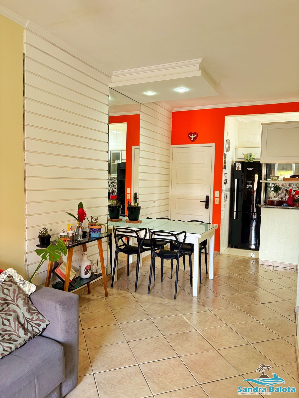 Apartamento com 2 dormitórios sendo 1 suíte/Itaguá