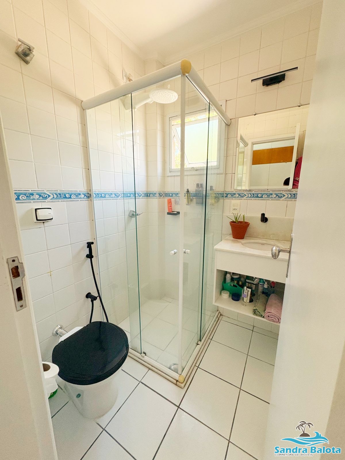Apartamento com 2 dormitórios sendo 1 suíte/Itaguá