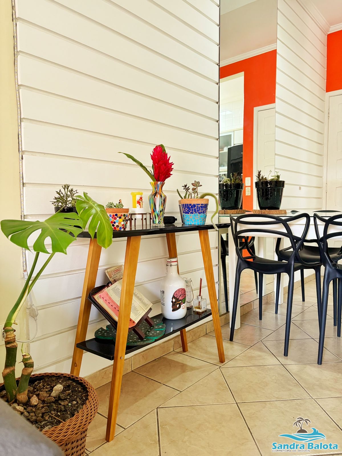 Apartamento com 2 dormitórios sendo 1 suíte/Itaguá