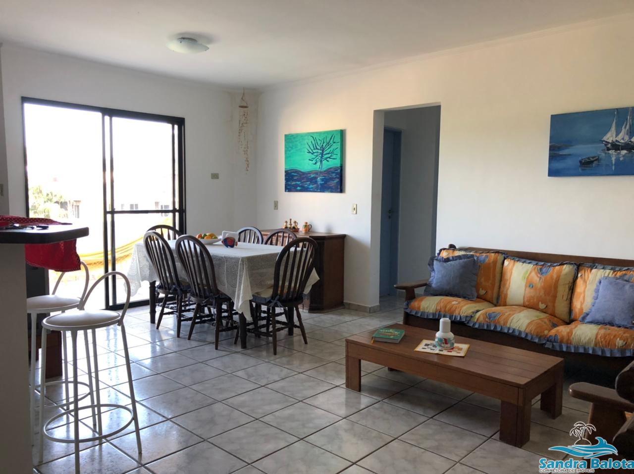 Apartamento com 2 dormitórios na Praia das Toninhas