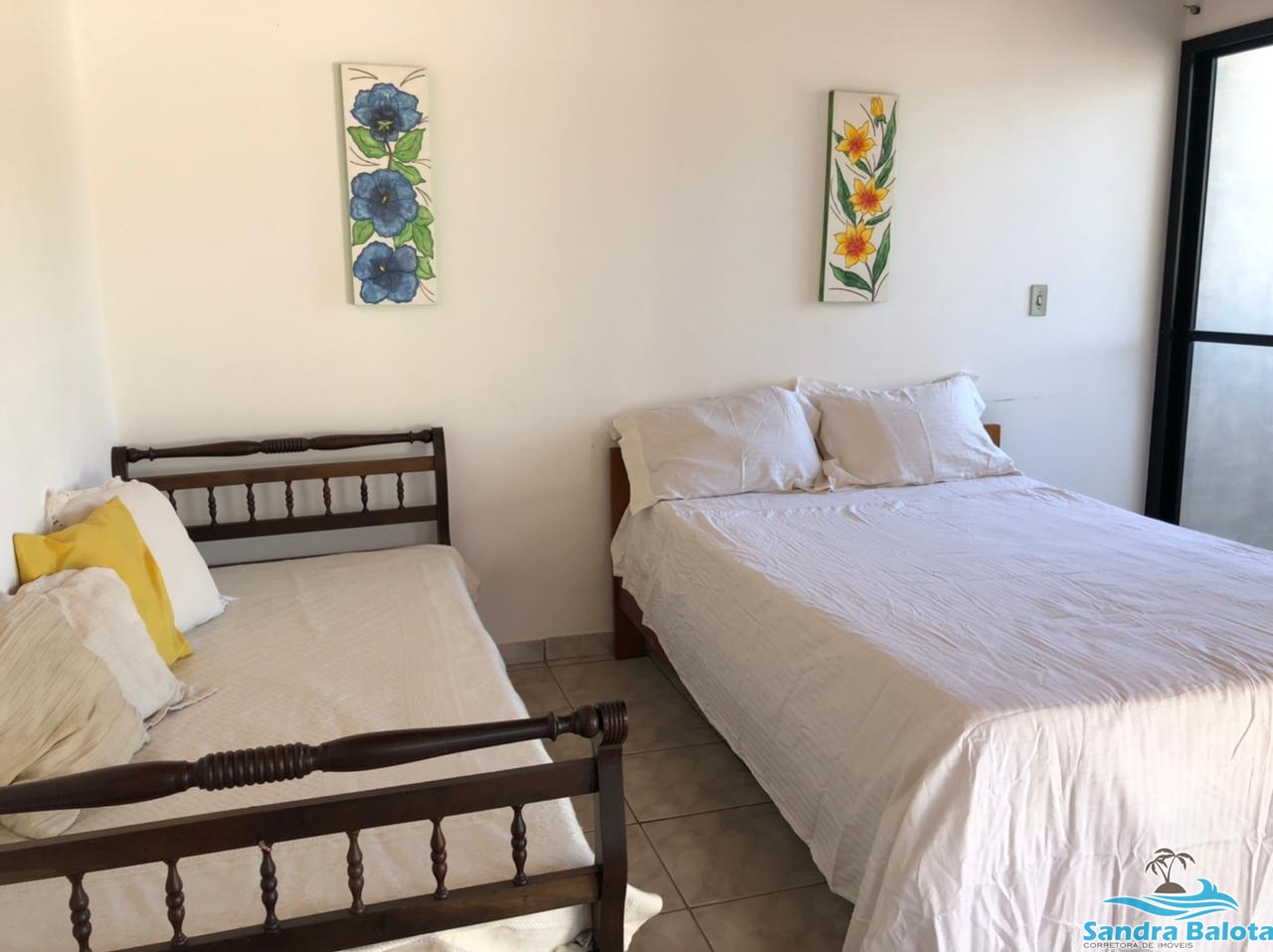 Apartamento com 2 dormitórios na Praia das Toninhas