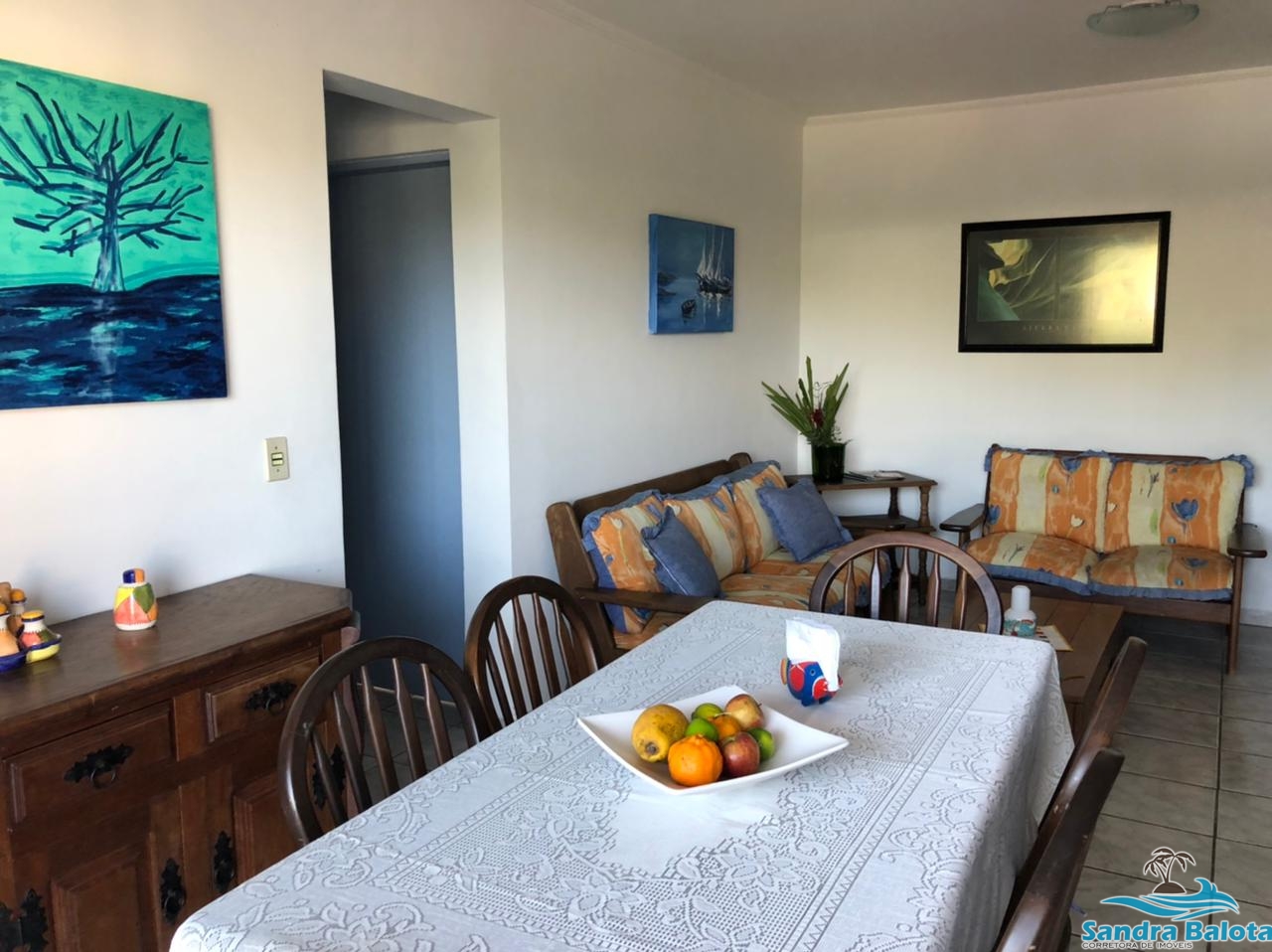 Apartamento com 2 dormitórios na Praia das Toninhas