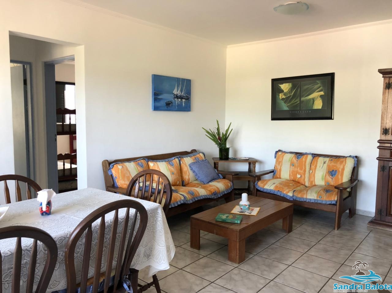 Apartamento com 2 dormitórios na Praia das Toninhas