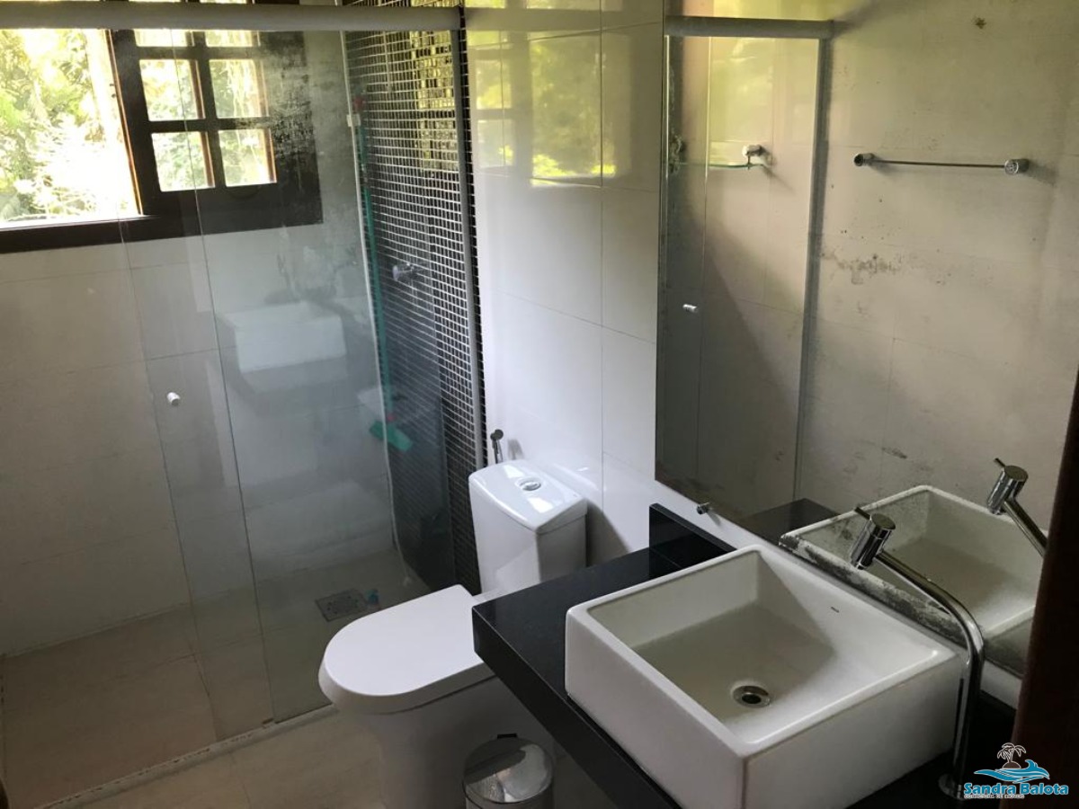 Sobrado com fino acabamento/Perequê Açu/Ubatuba