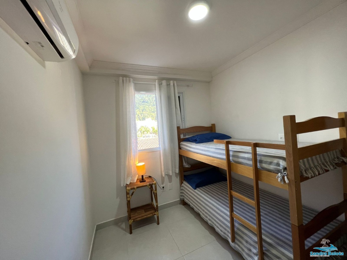 Apartamento de 2 dormitórios nas Toninhas