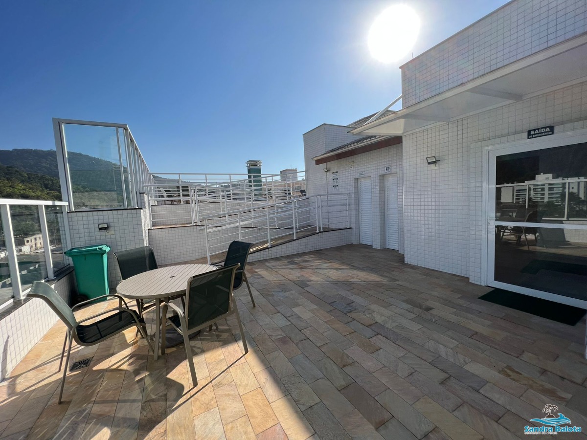 Apartamento de 2 dormitórios nas Toninhas
