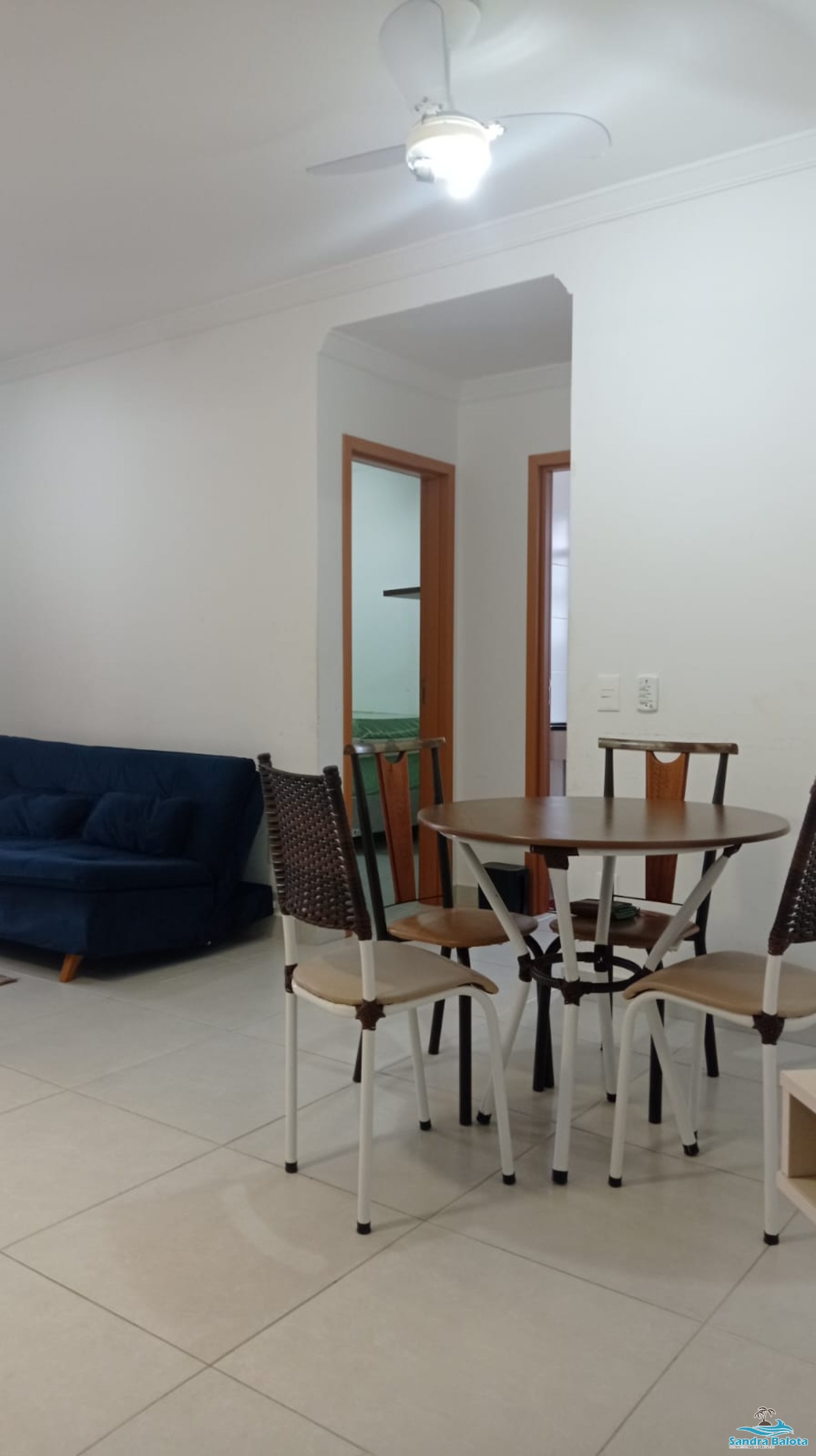 Apartamento de 2 dormitórios sendo 1 suíte/ Toninhas-Ubatuba